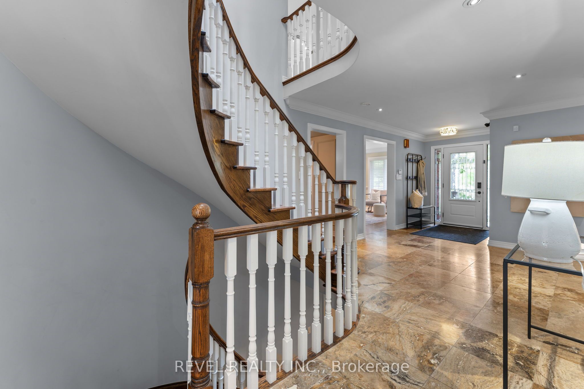 7 Callander Court
