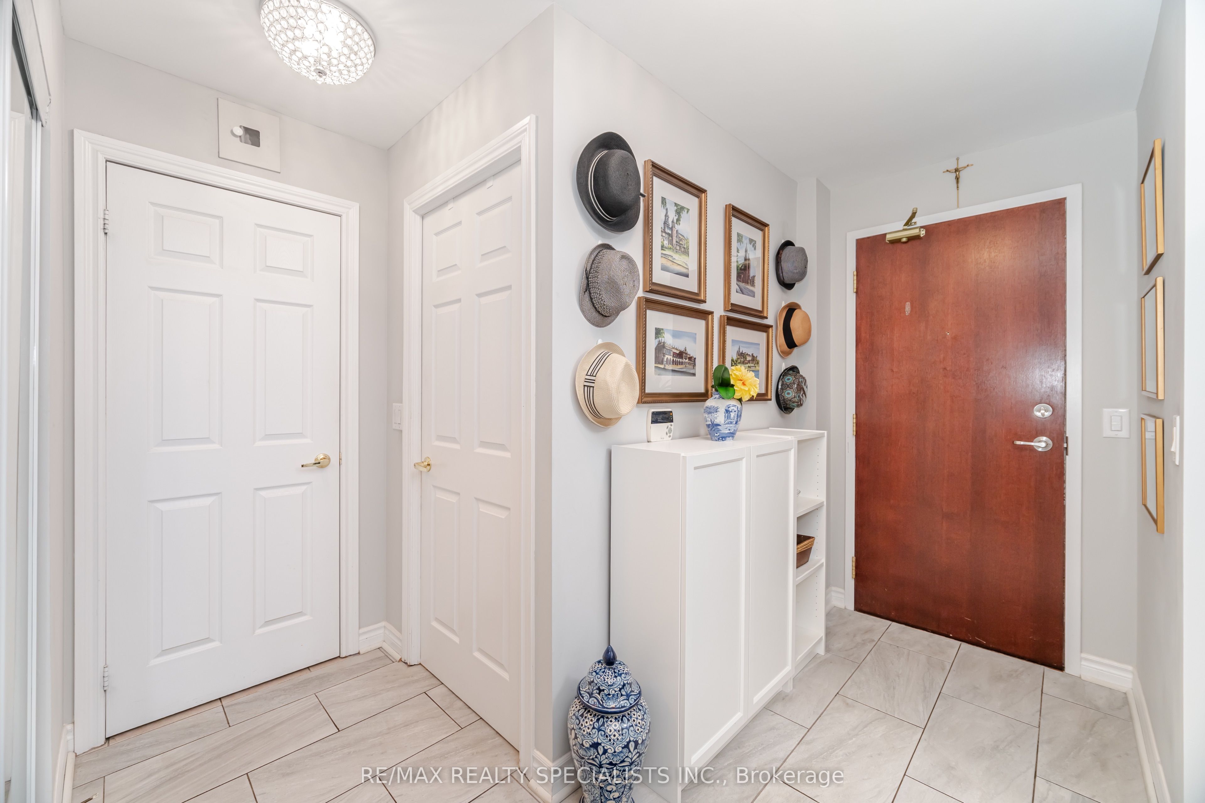 5 Michael Power Place 1005