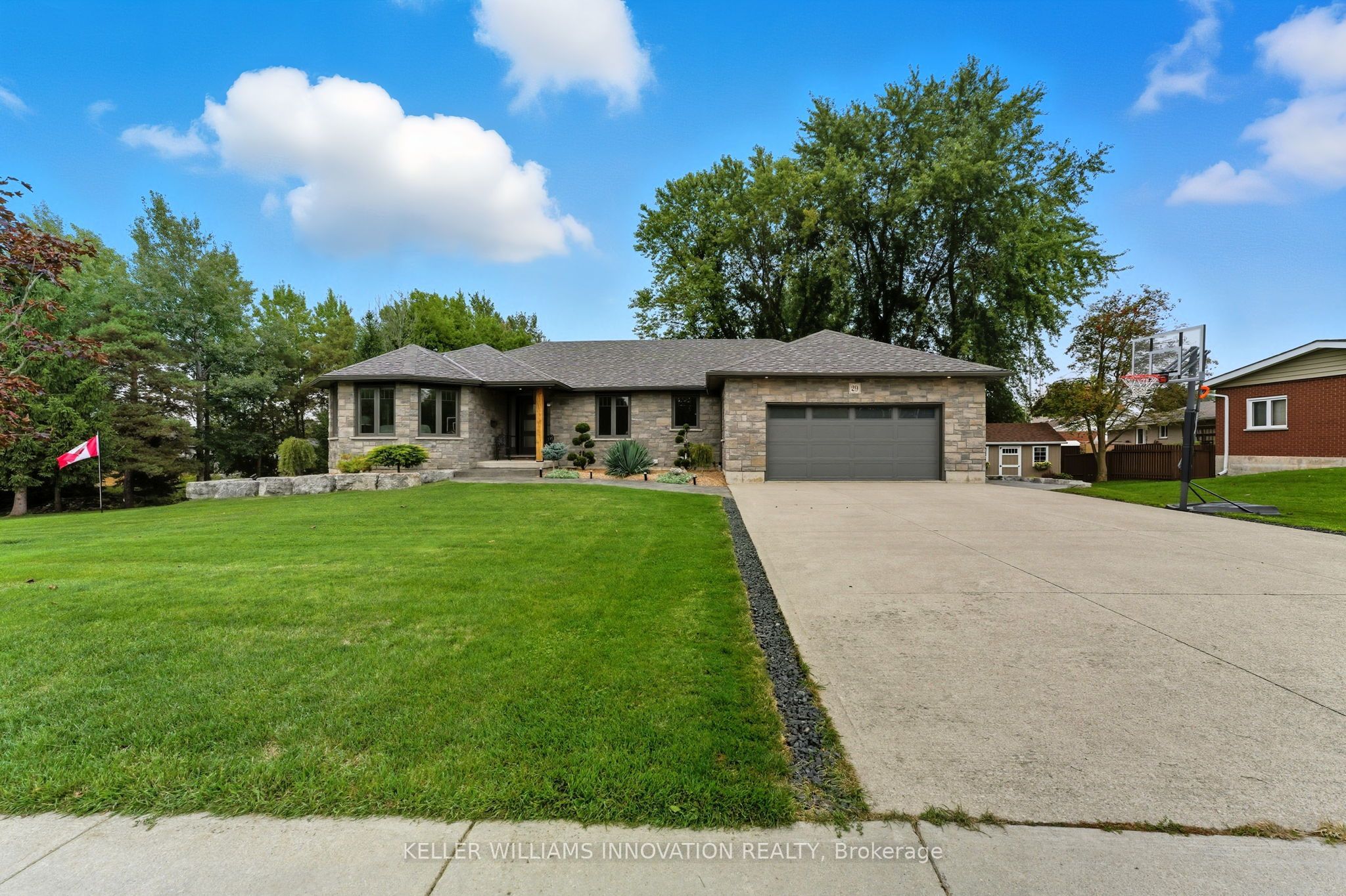 29 Mcdonald Street W