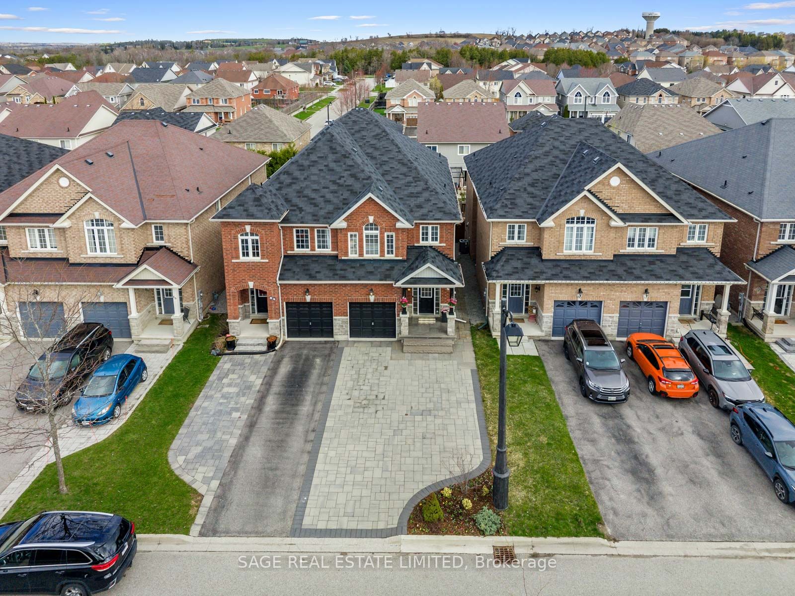 62 Donald Stewart Crescent