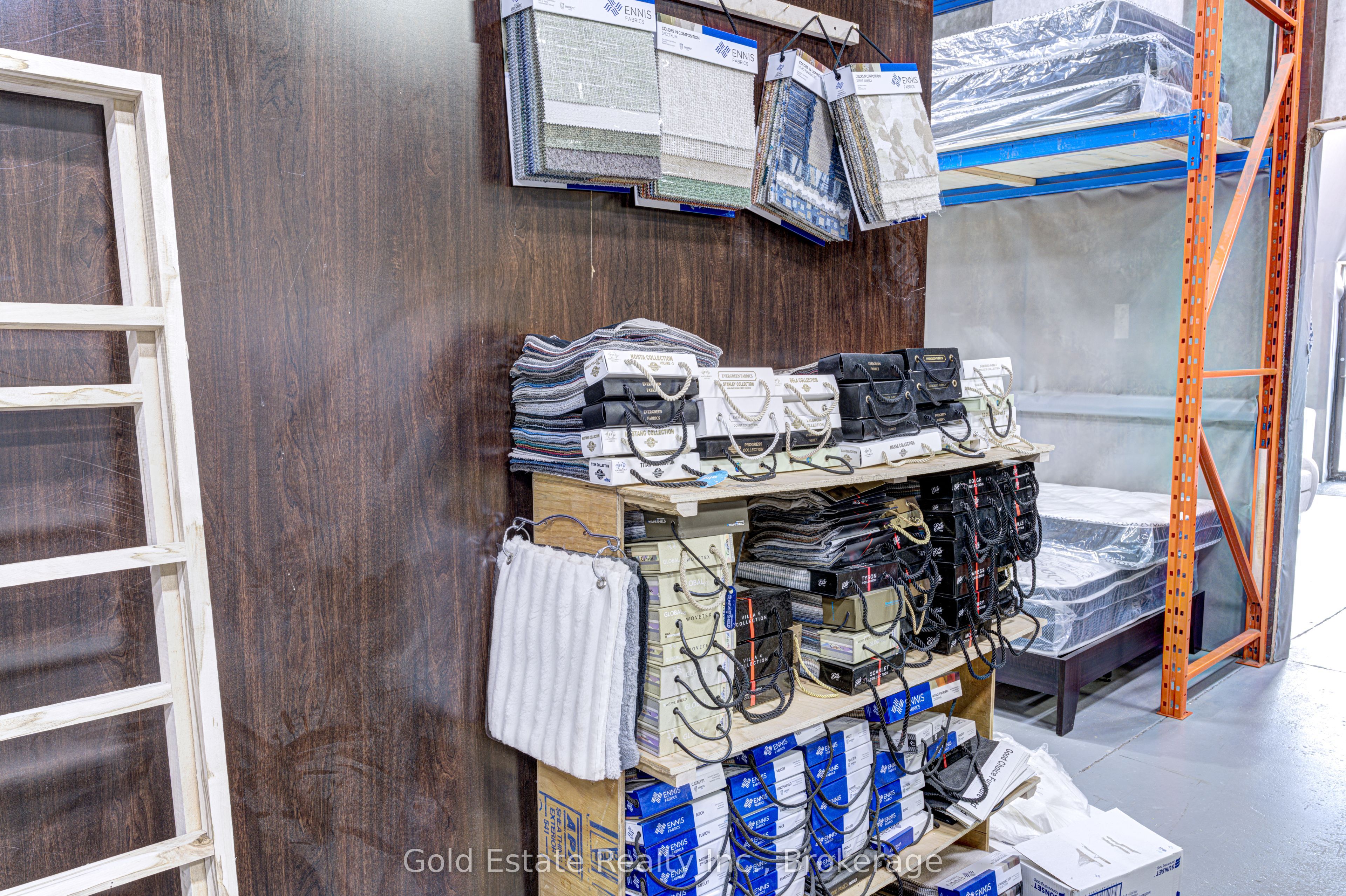 16 Strathearn Avenue S 3-5