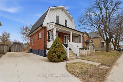 608 Ontario Street Stratford ON N5A 3J5