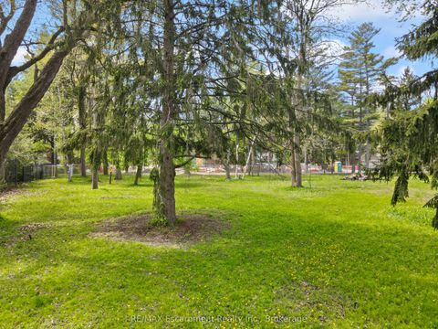 2322 Bennington Gate Oakville ON L6J 6C2