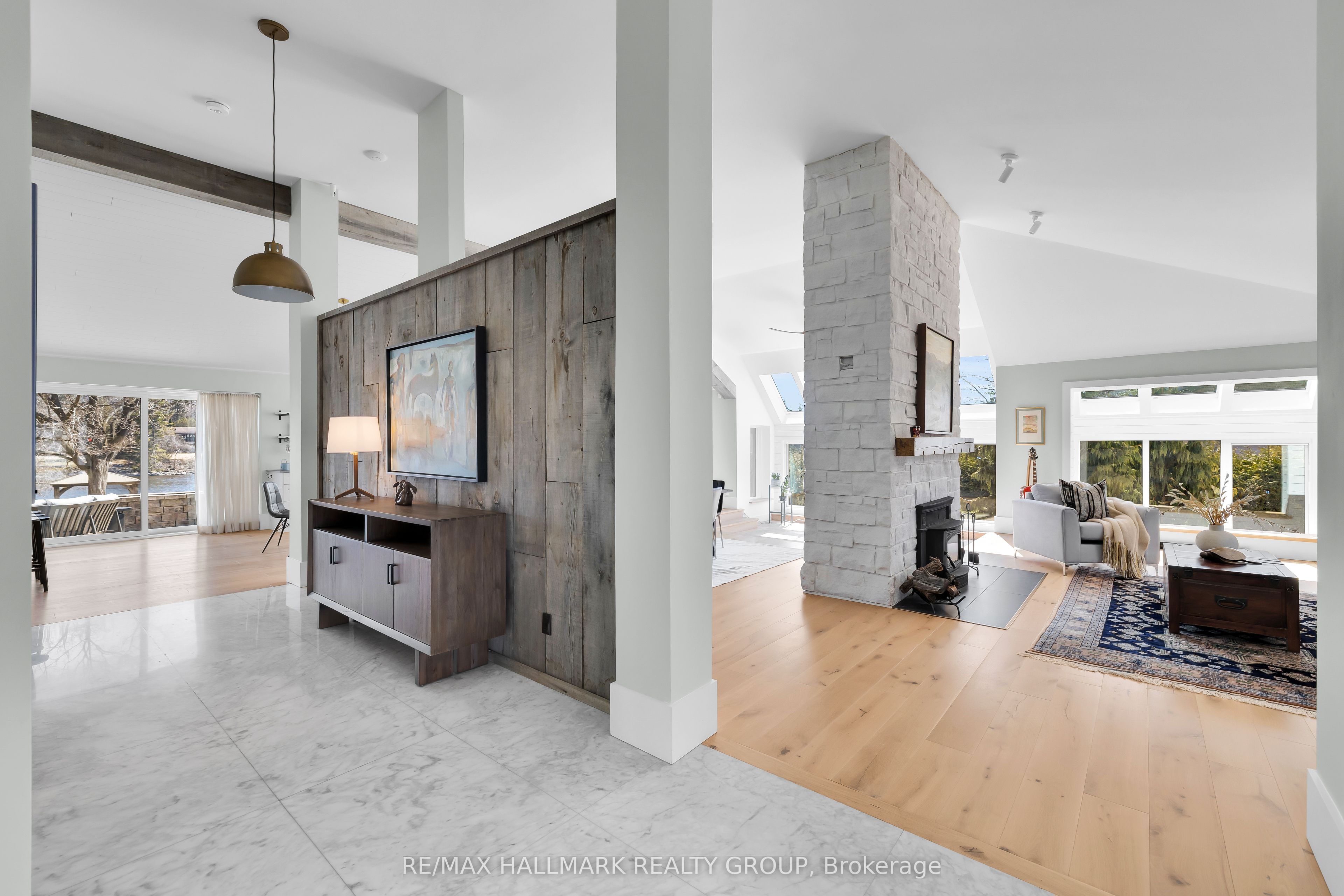 5567 South Island Park Drive