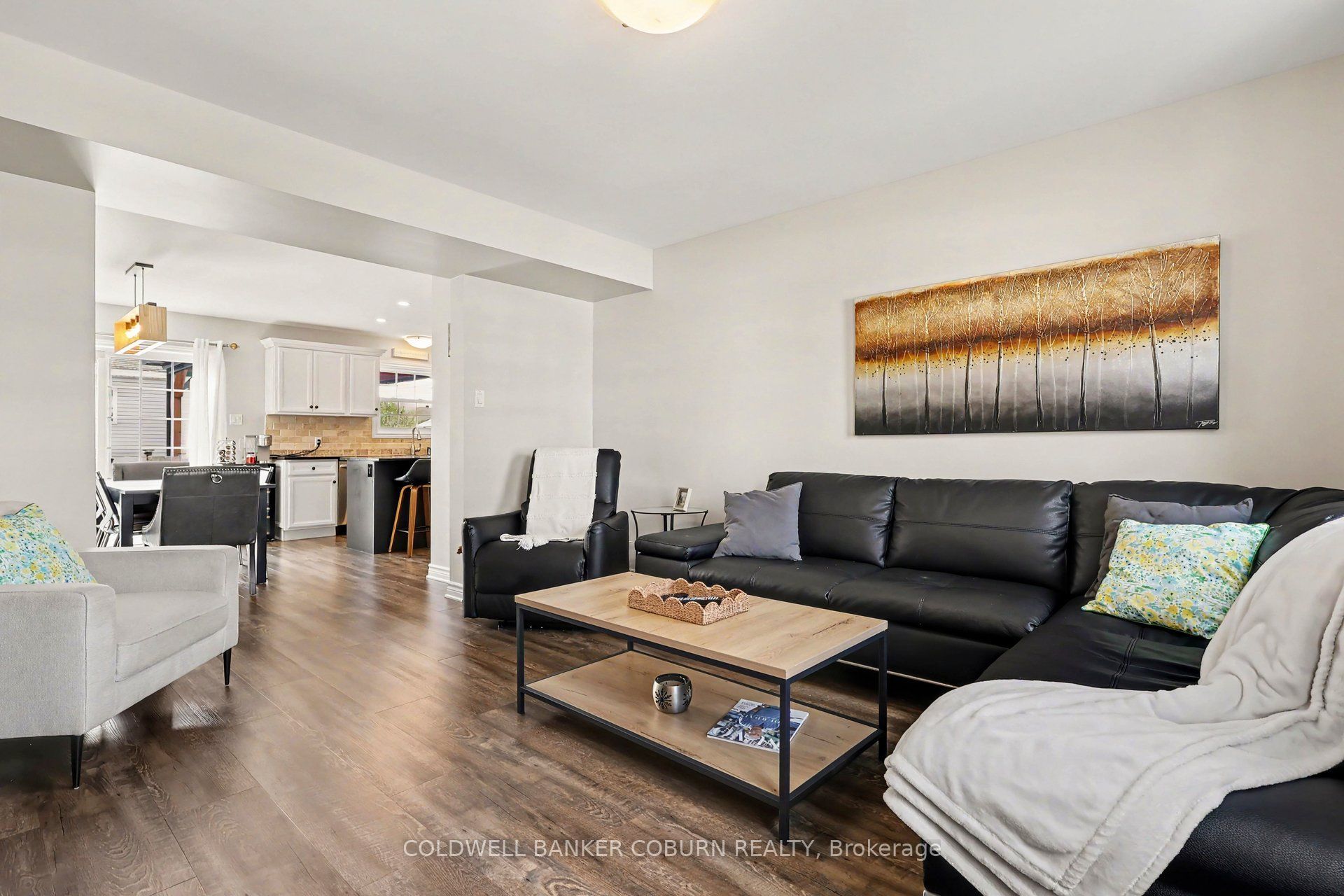 77 Tabitha Crescent