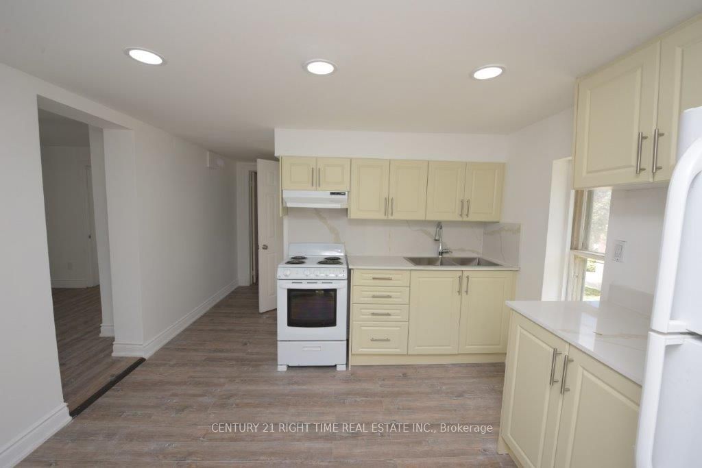 79-71 CEDAR Street N