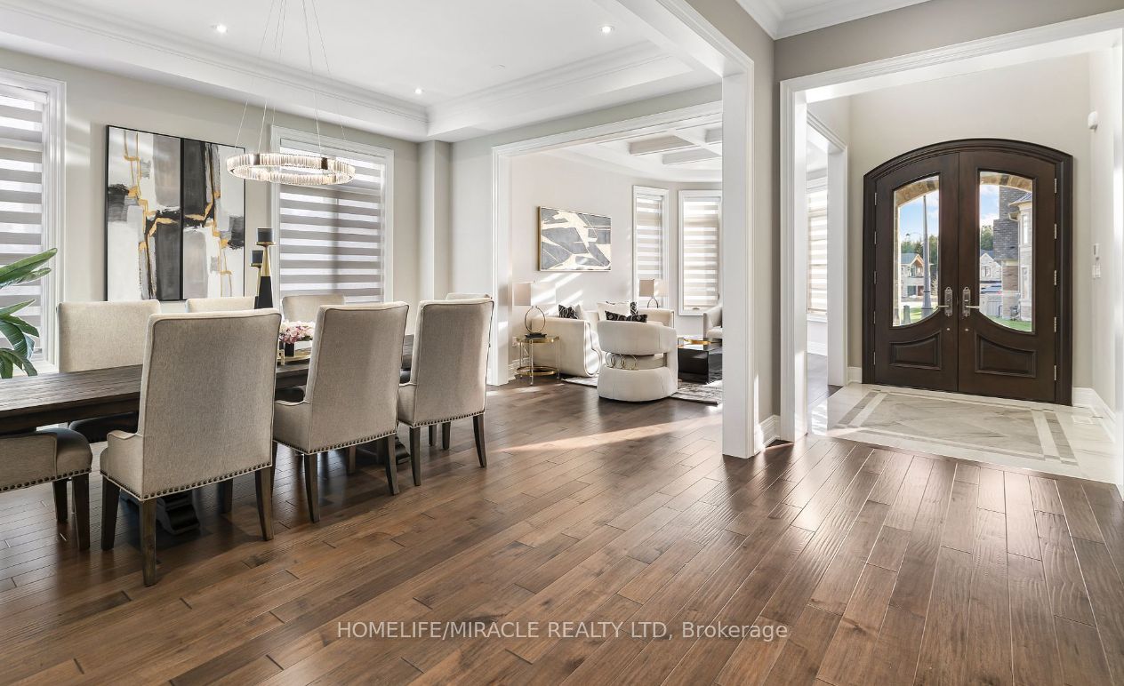 320 TORREY PINES Road