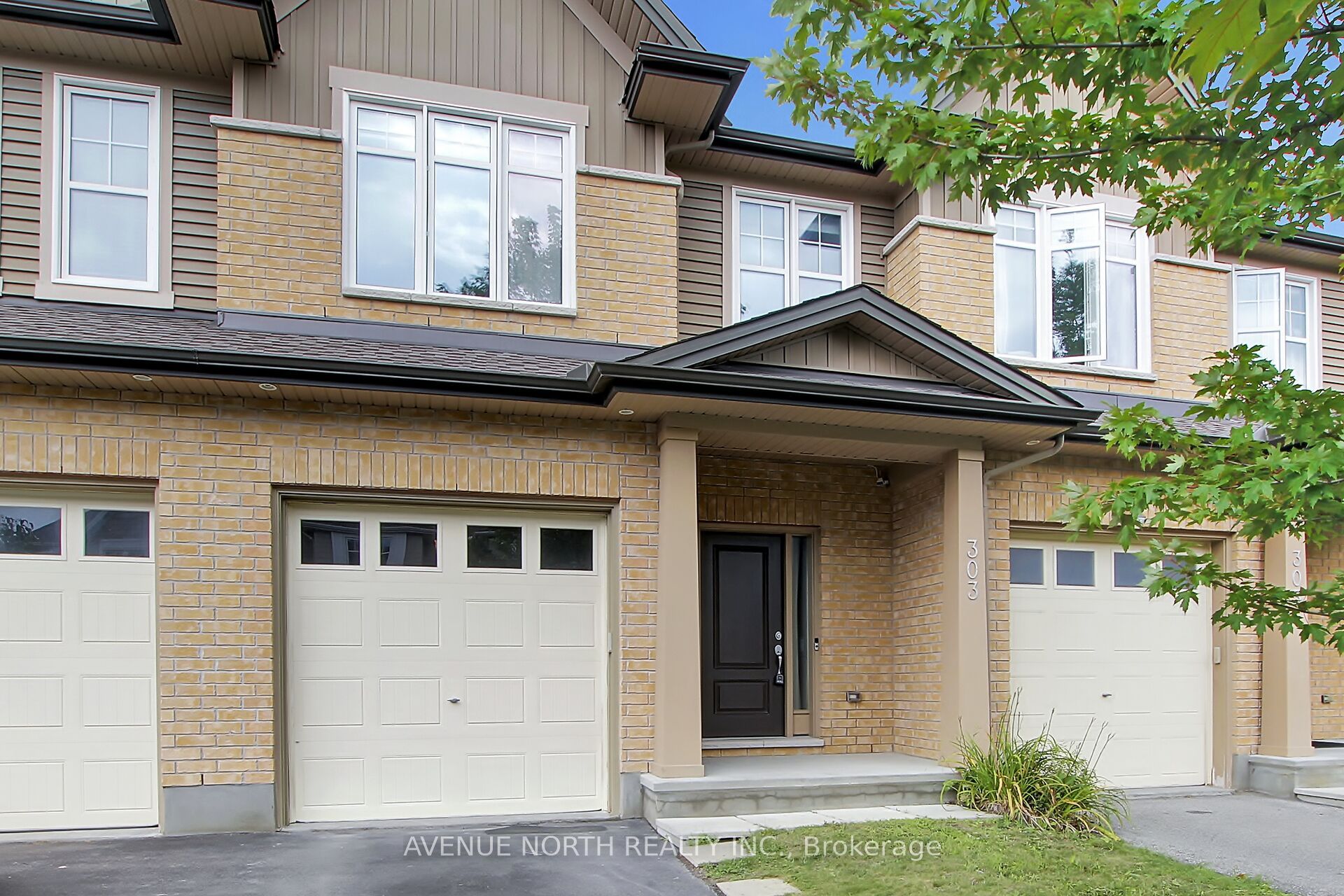 303 Wood Acres Grove