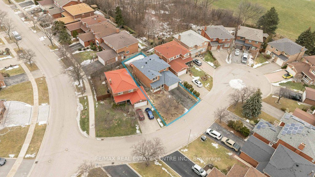 796 Buckingham Court