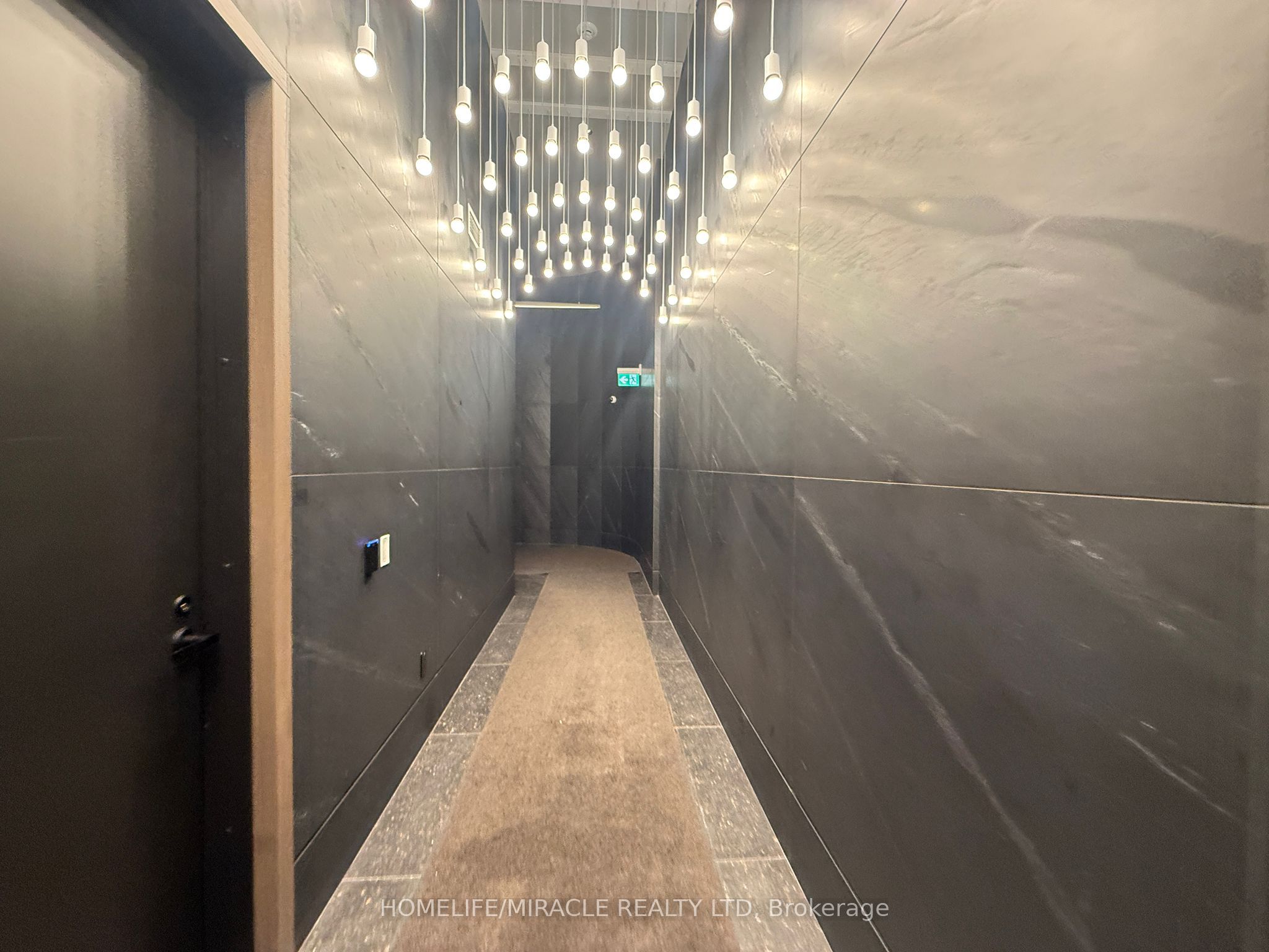 28 Interchange Way 2005