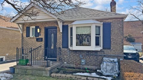 59 ALBANI Street Toronto W06 ON M8V 1X3