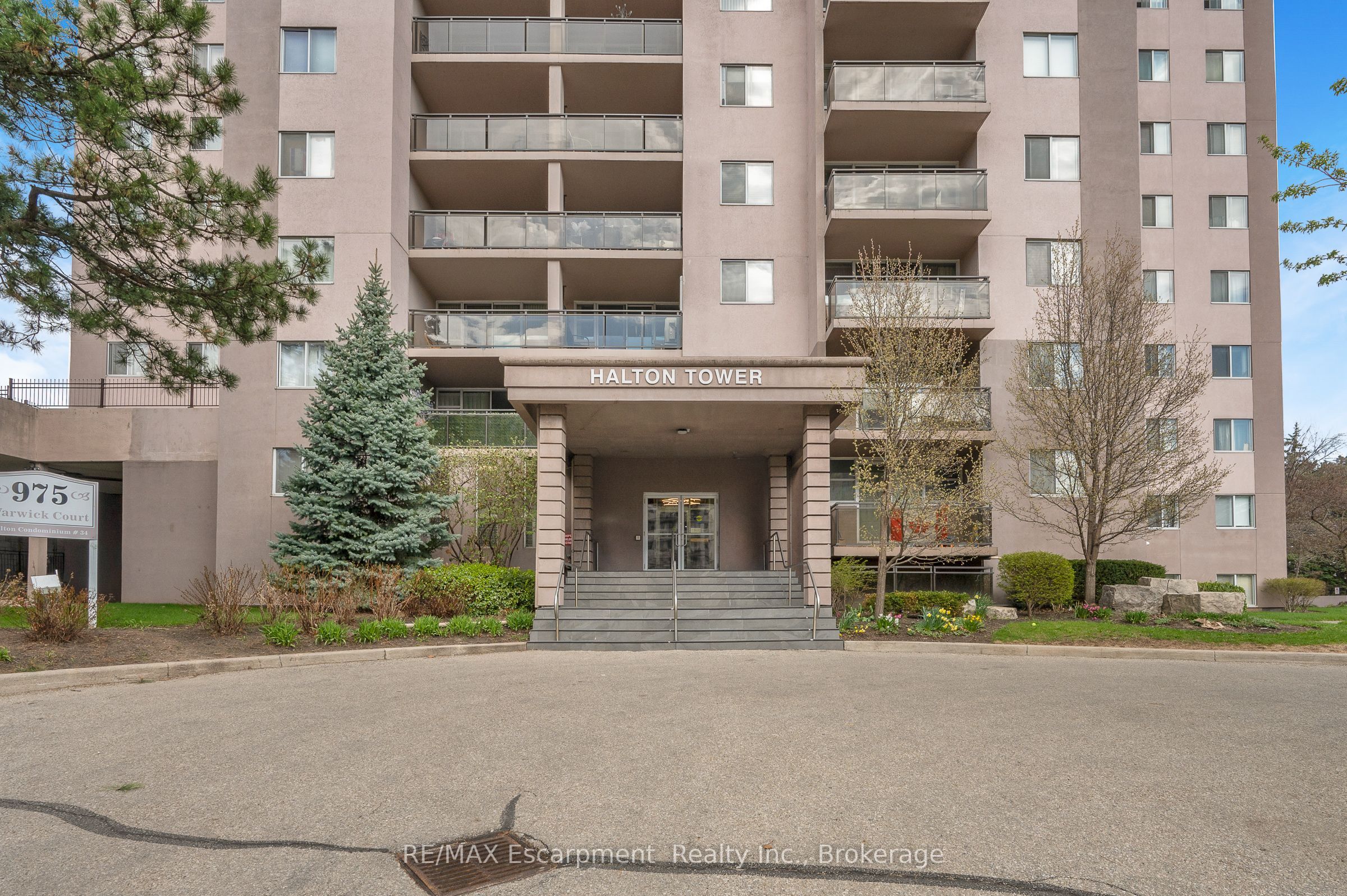 975 WARWICK Court 1501