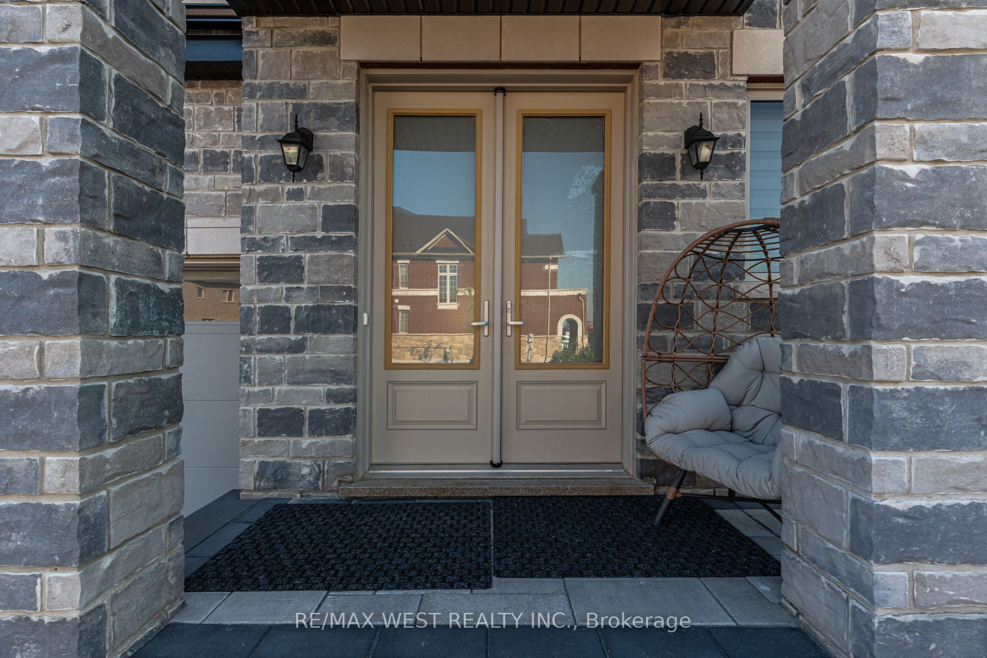 2688 Sapphire Drive