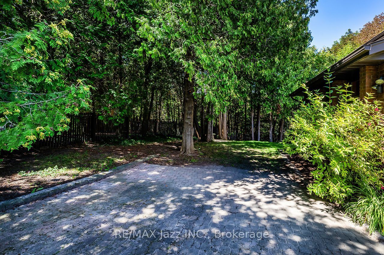 1005 Bluefinch Court