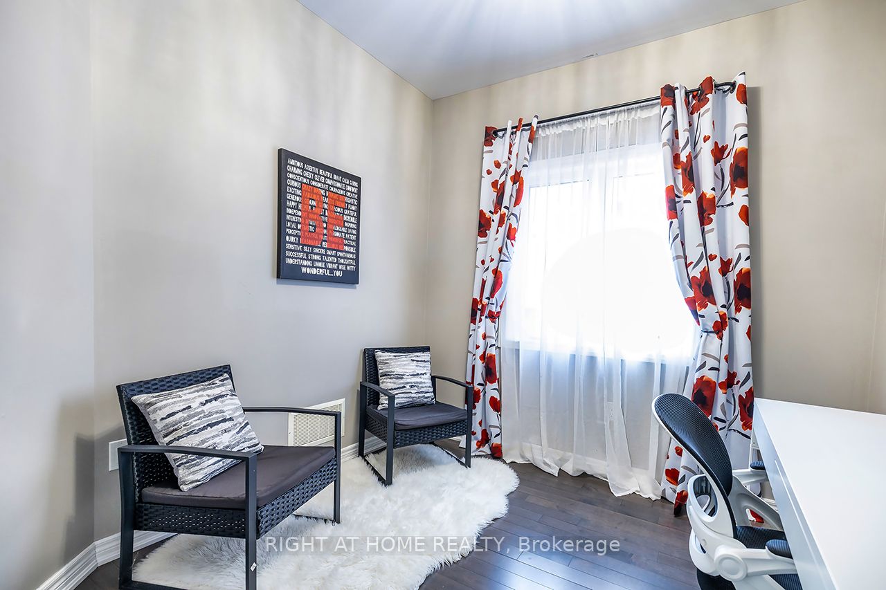 1663 Irvine Scott Street