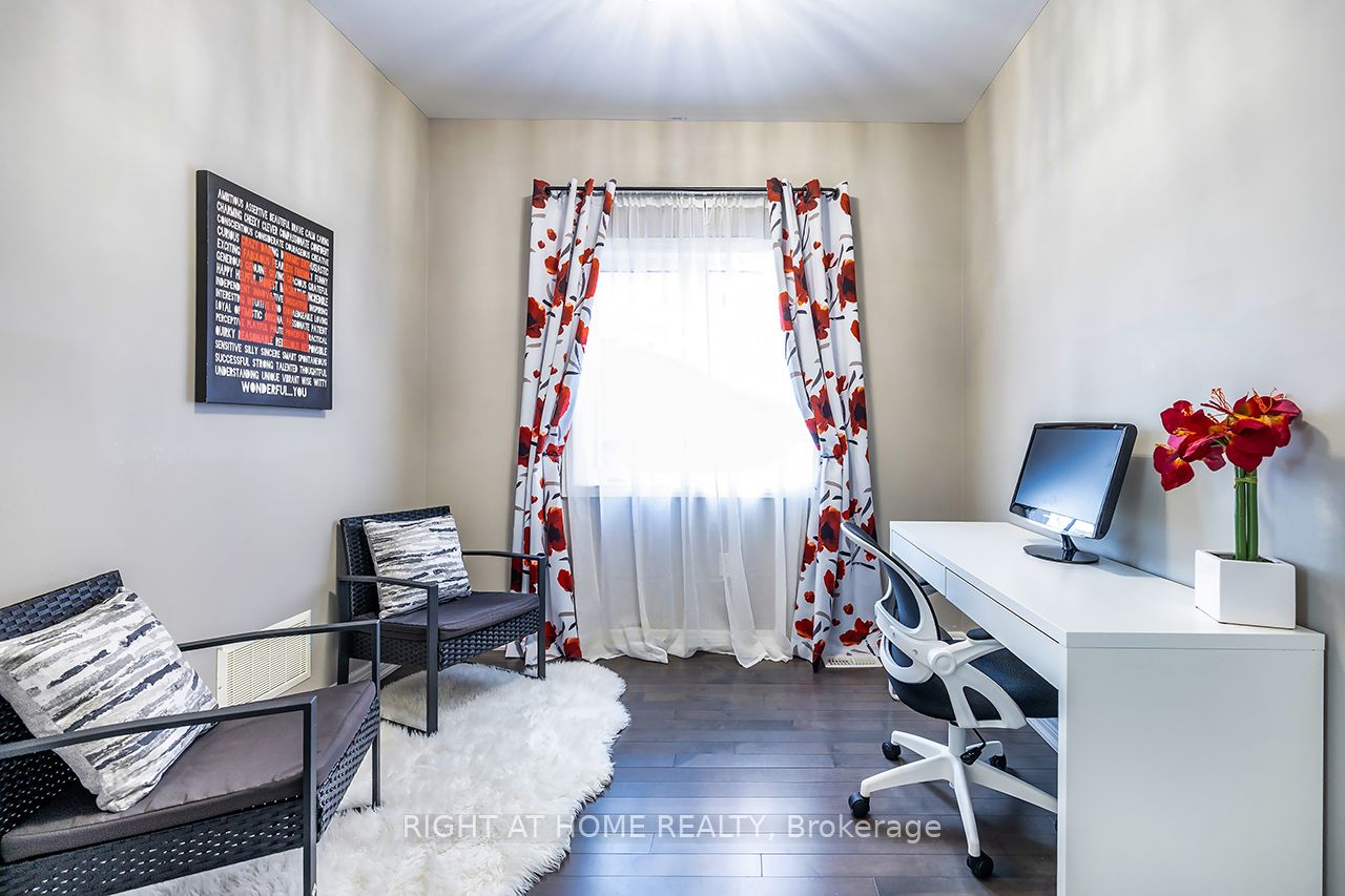 1663 Irvine Scott Street