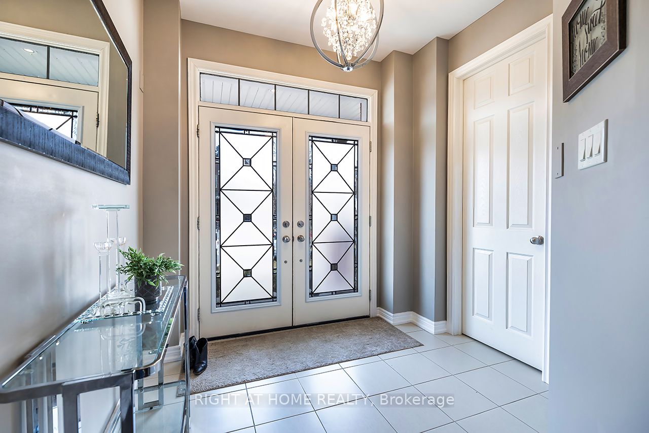 1663 Irvine Scott Street