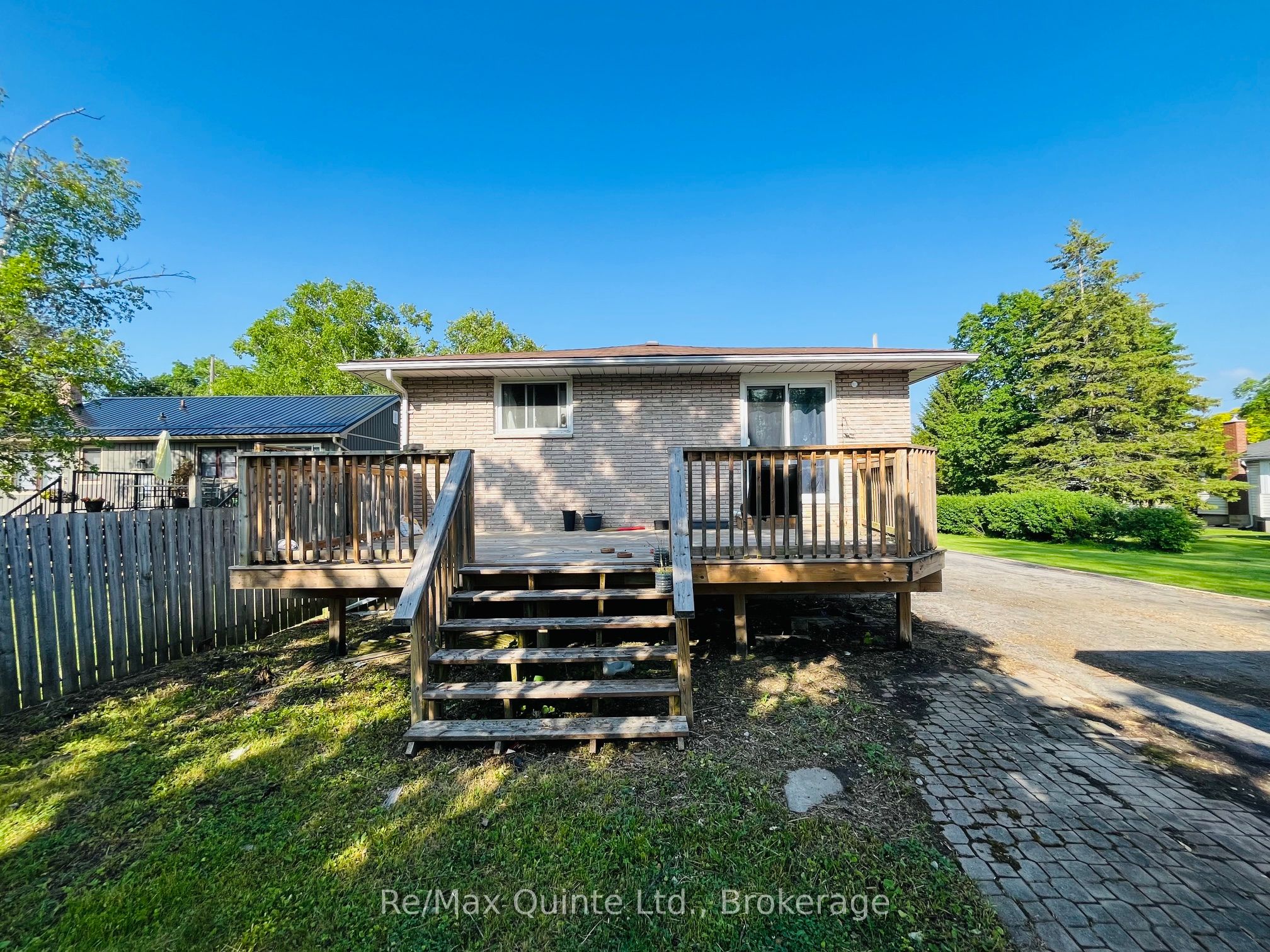 10 Shamrock Road
