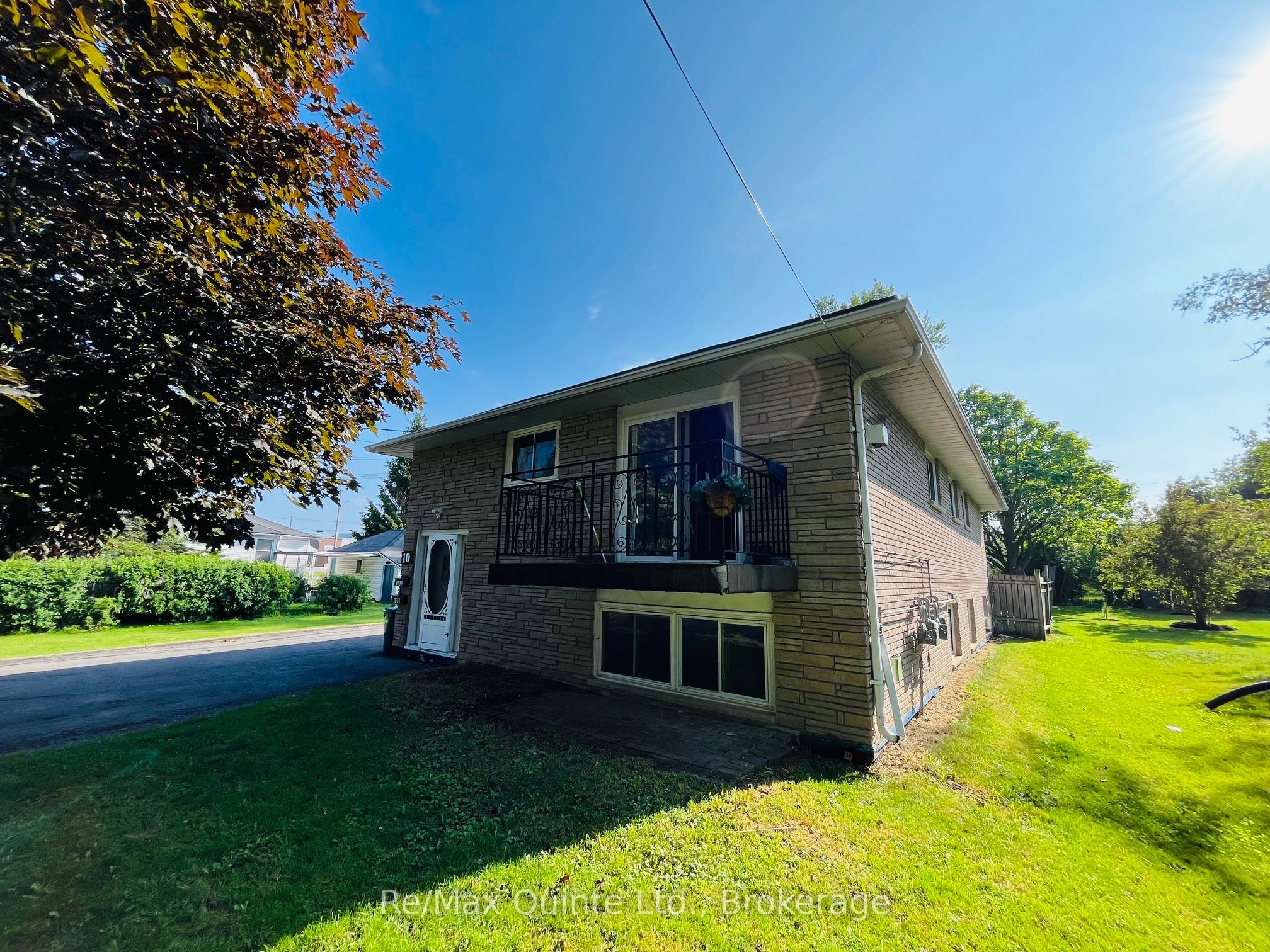 10 Shamrock Road