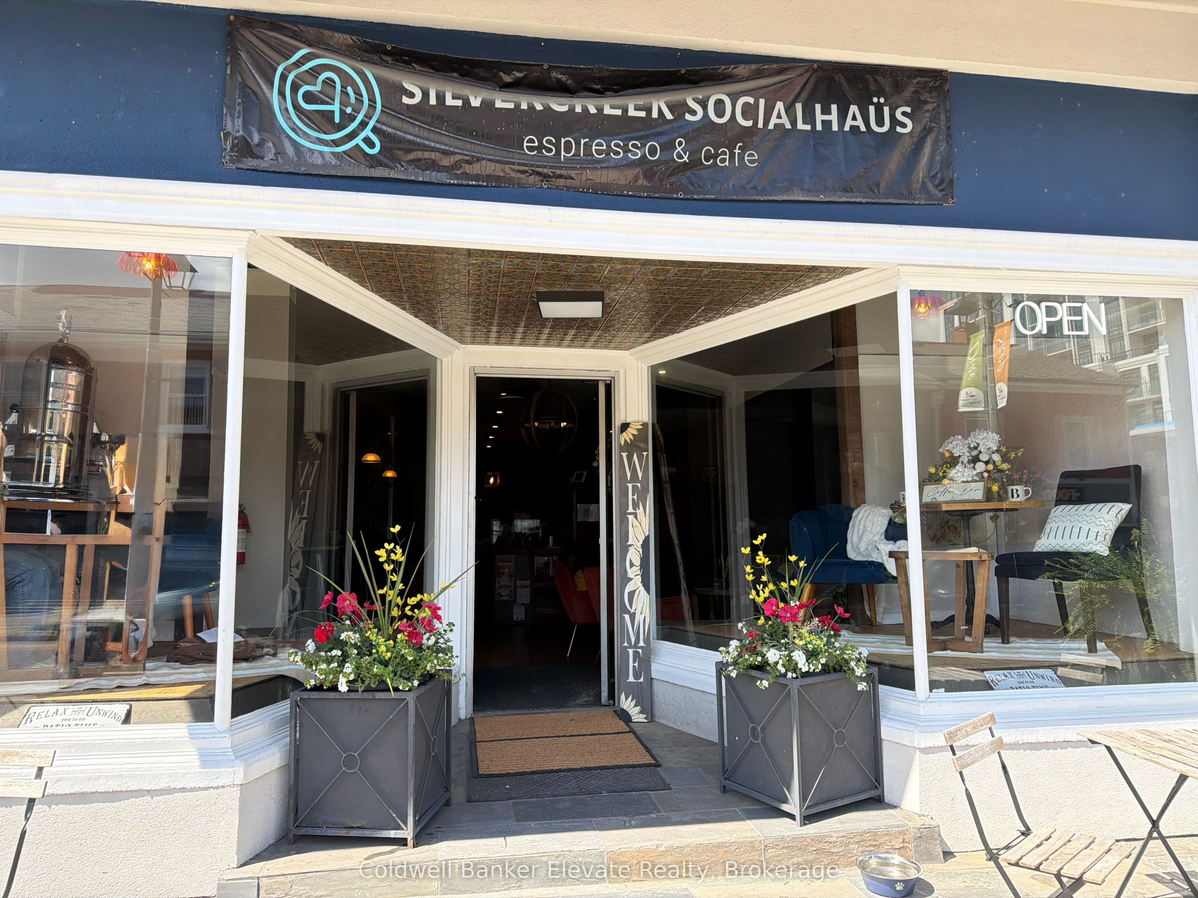 92-96 Main Street S