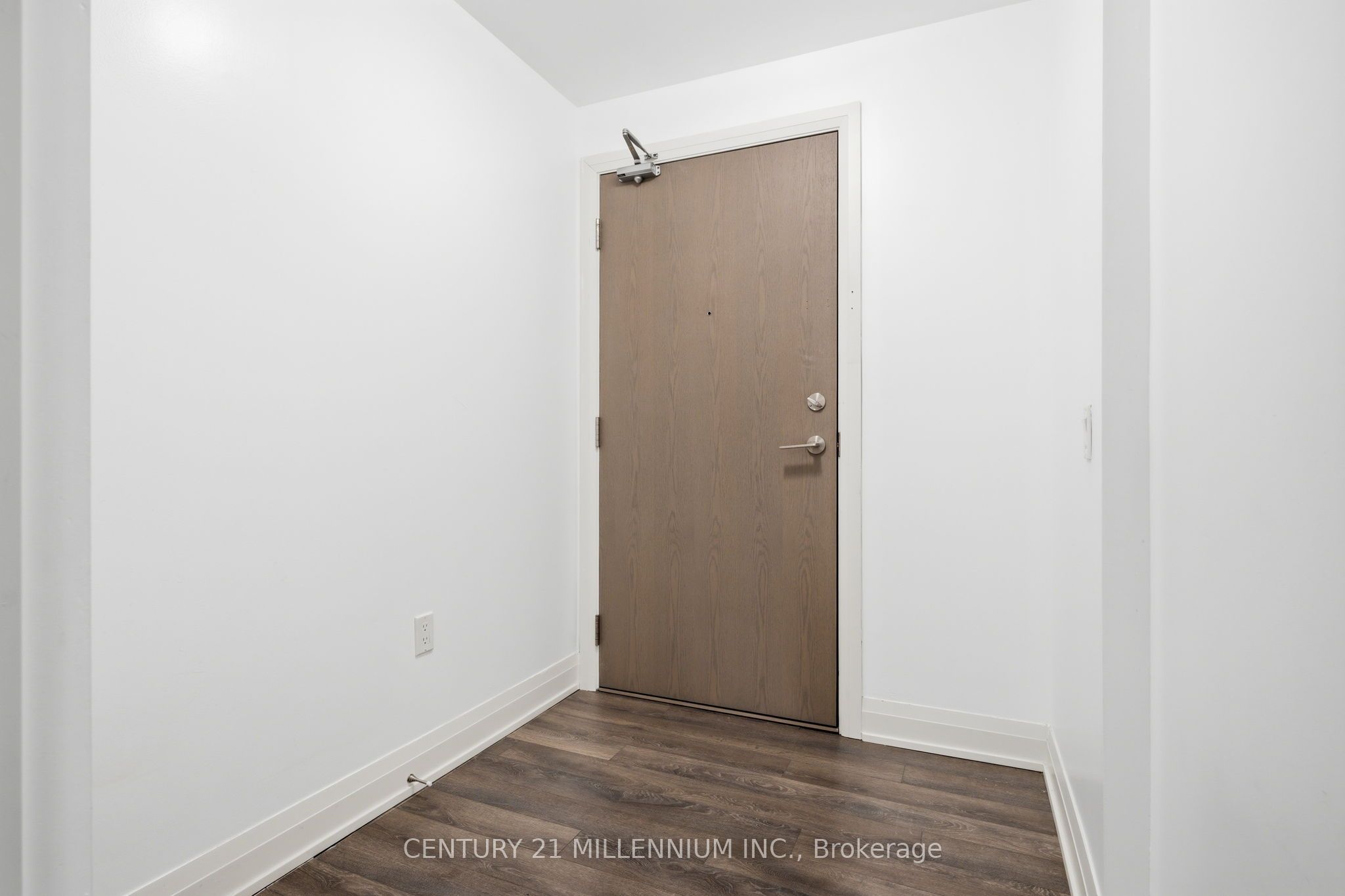 4800 Highway 7 Road 627