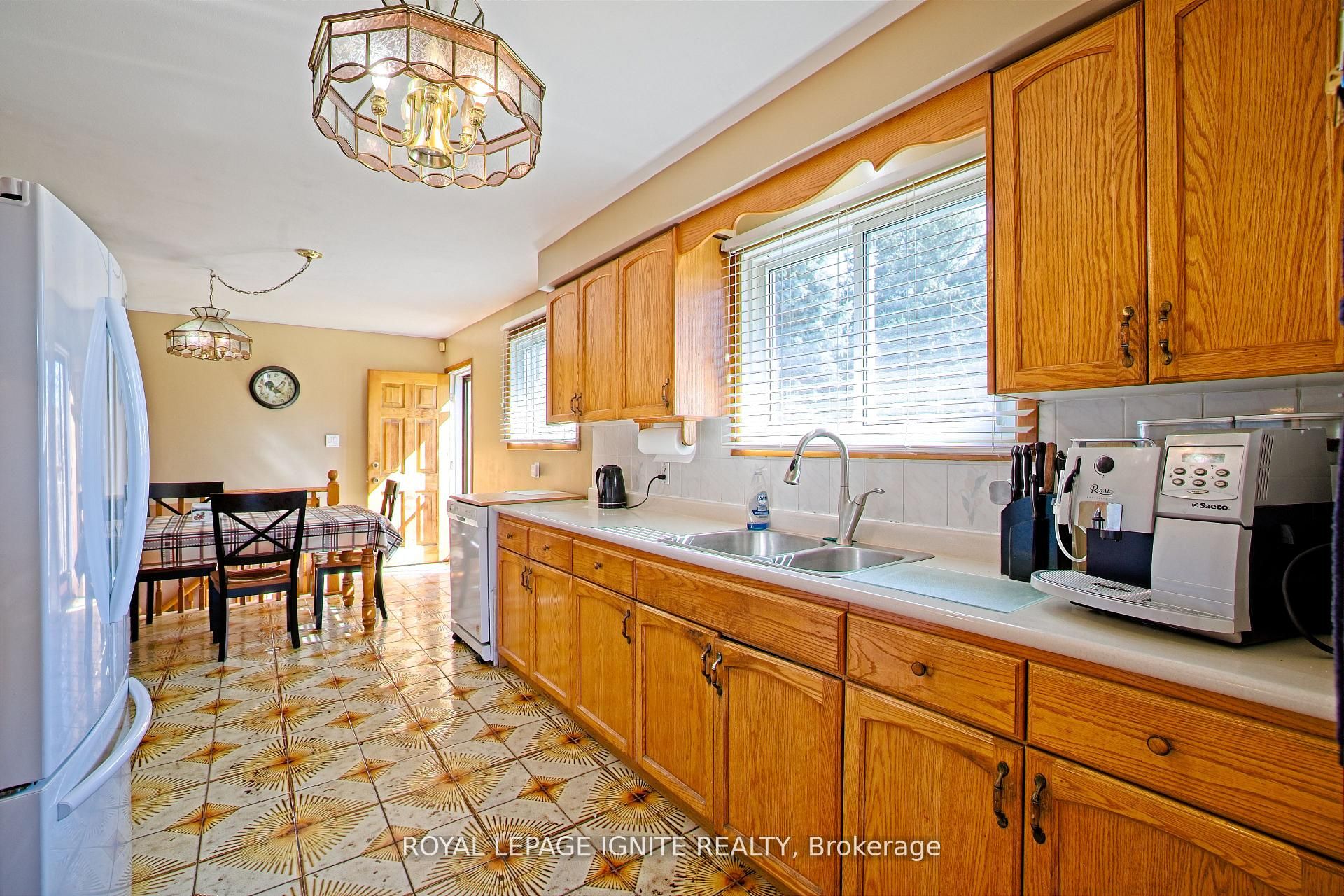 3350 Lehigh Crescent W