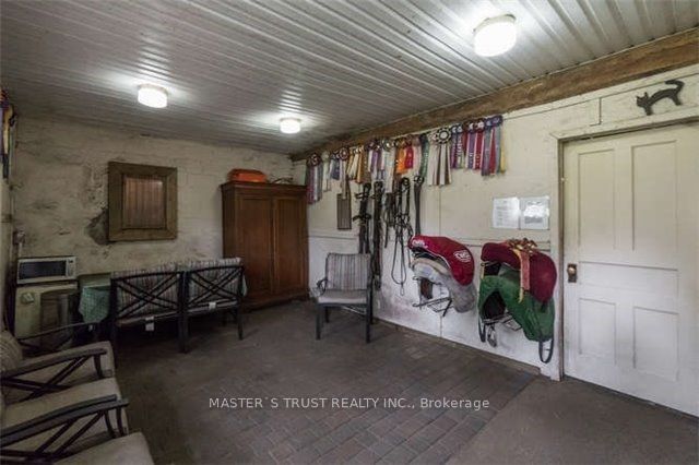 3563 Vandorf Side Road