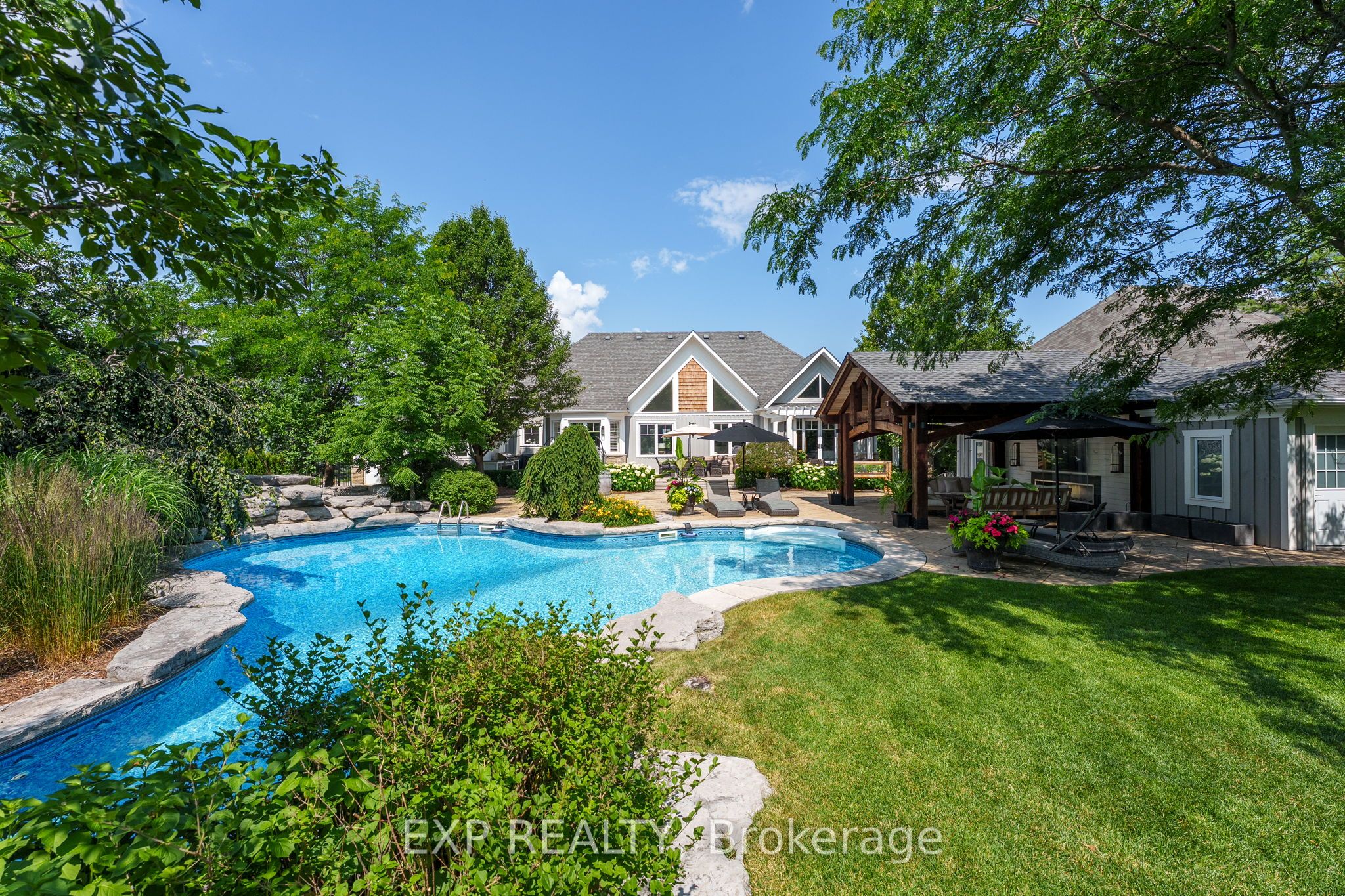 3 Wolford Court