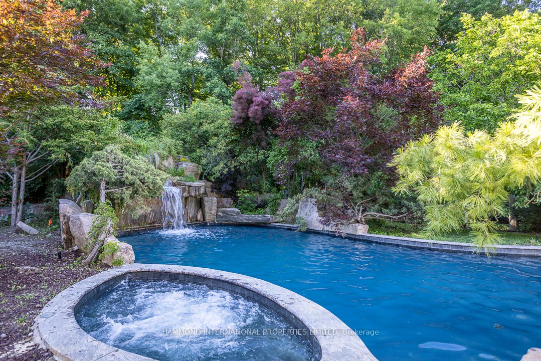 76 Quail Run Boulevard