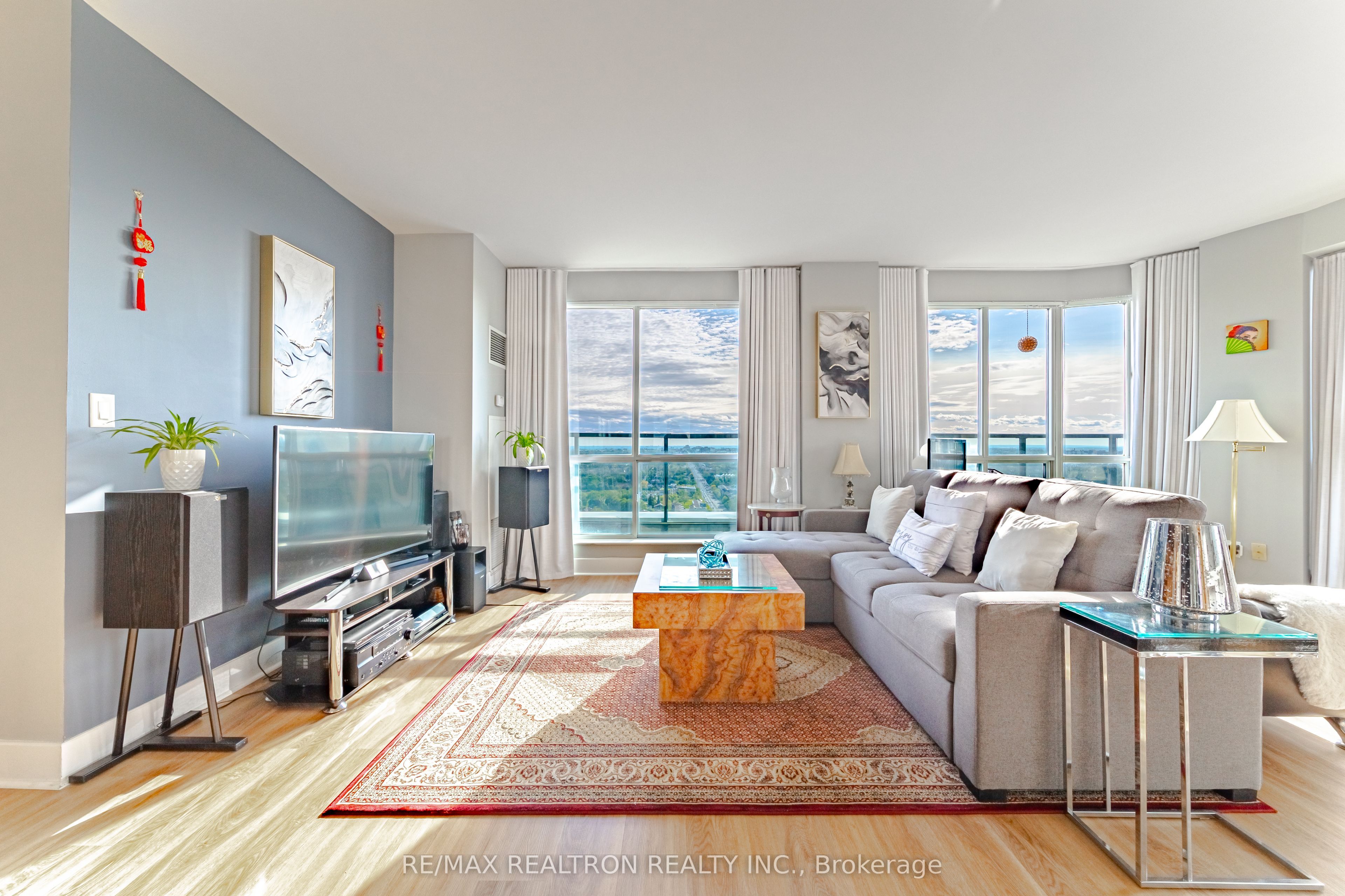 7 Lorraine Drive LRG 7