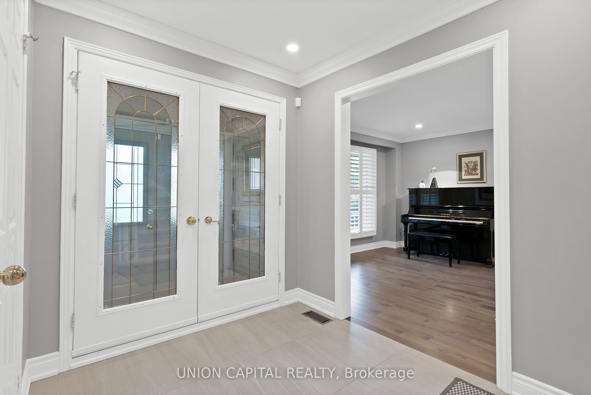 35 McCarty Crescent