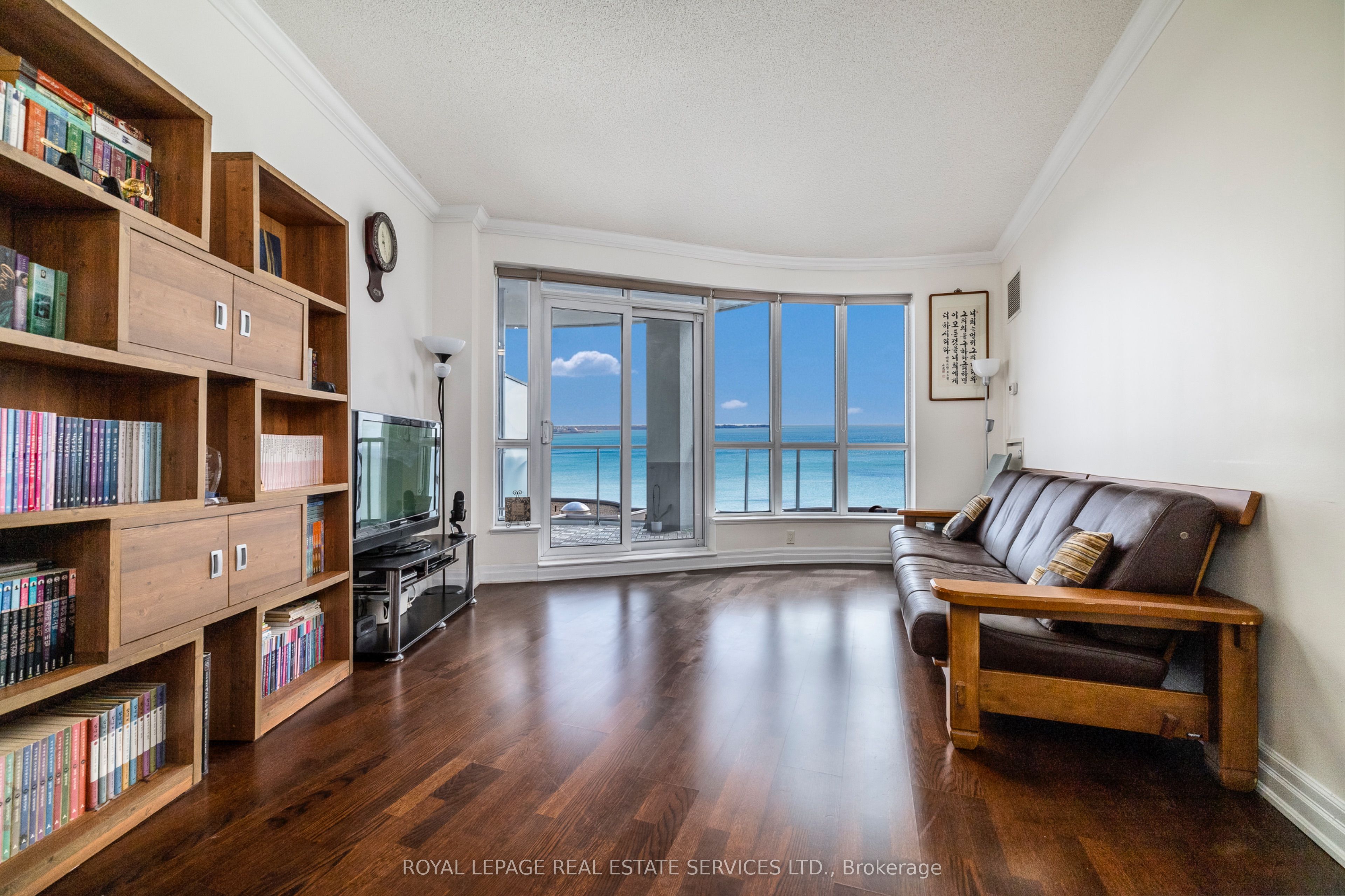 2087 Lake Shore Boulevard W 1504