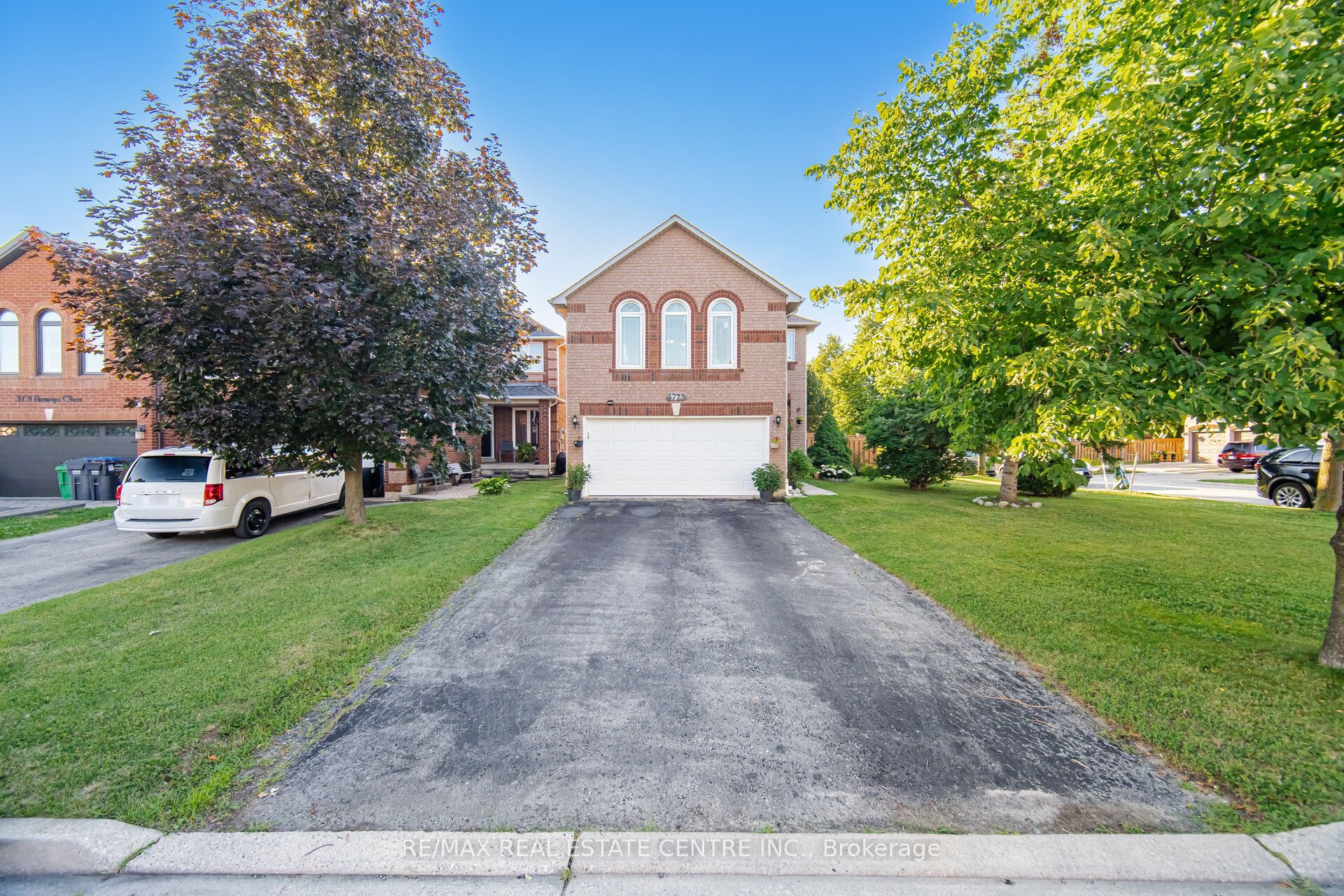 3725 Althorpe Circle