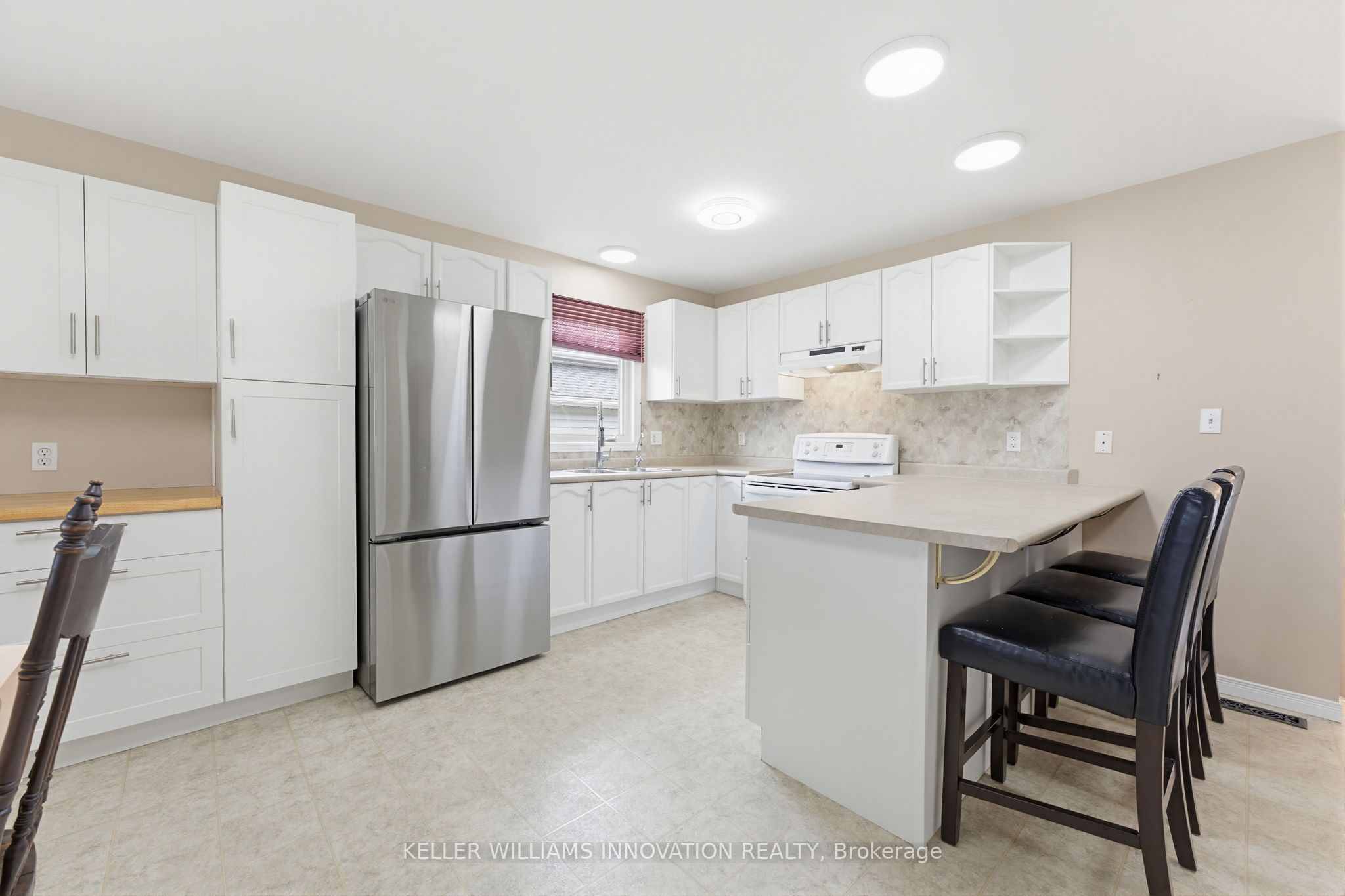 17 Barnett Street W