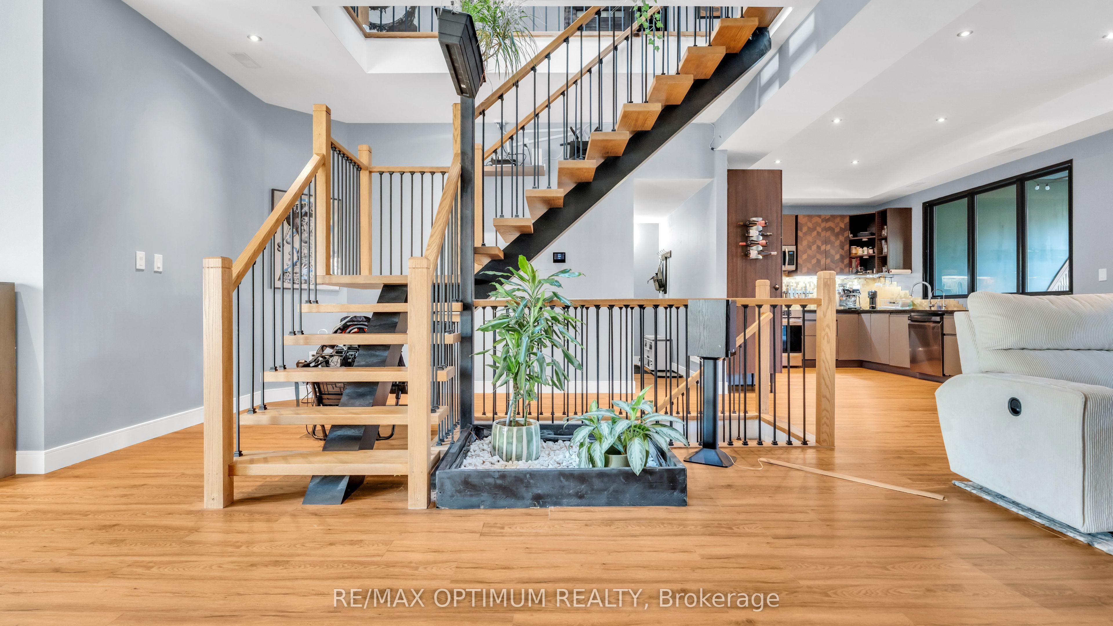 644 Roselaire Trail