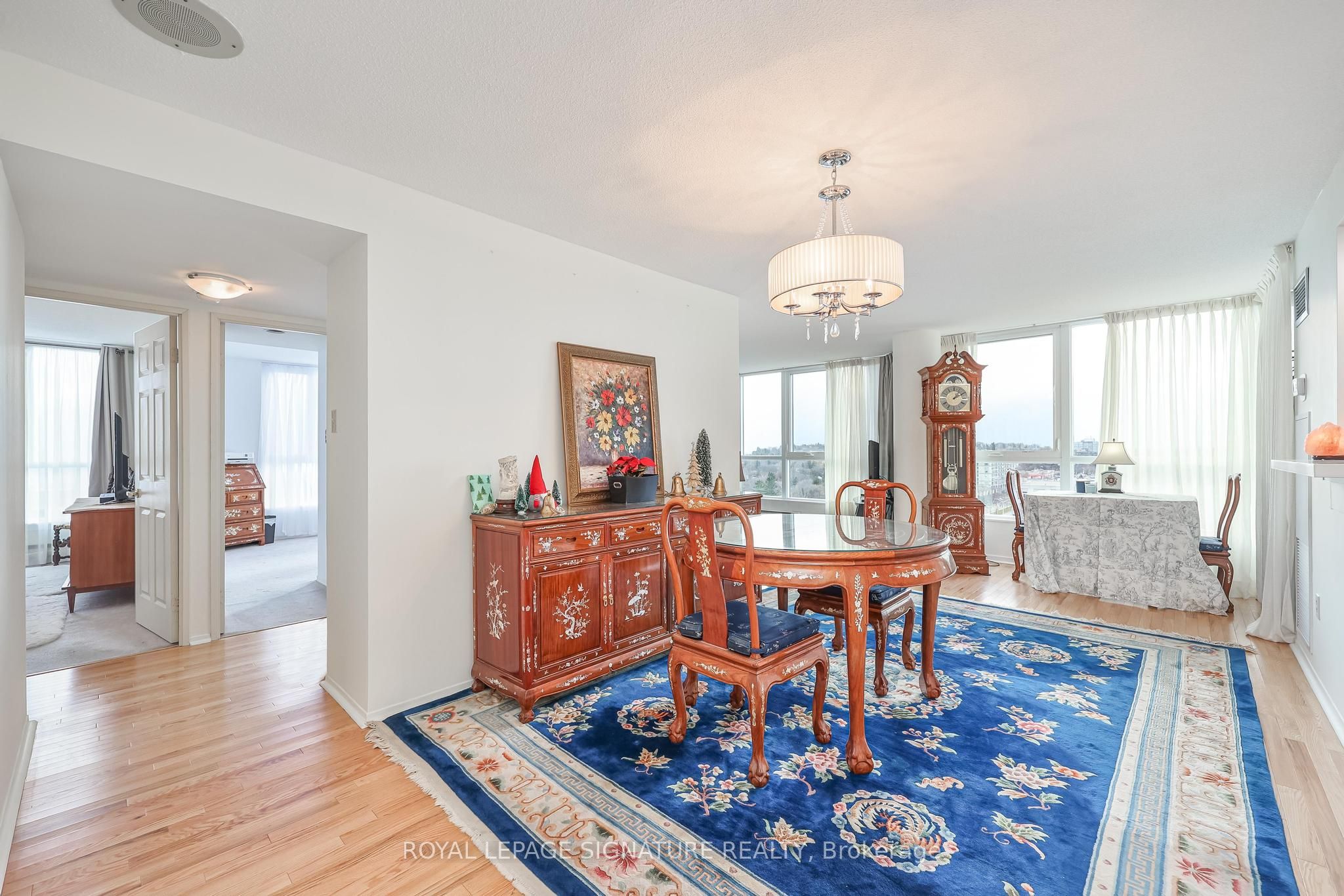 3233 Eglinton Avenue E 1208