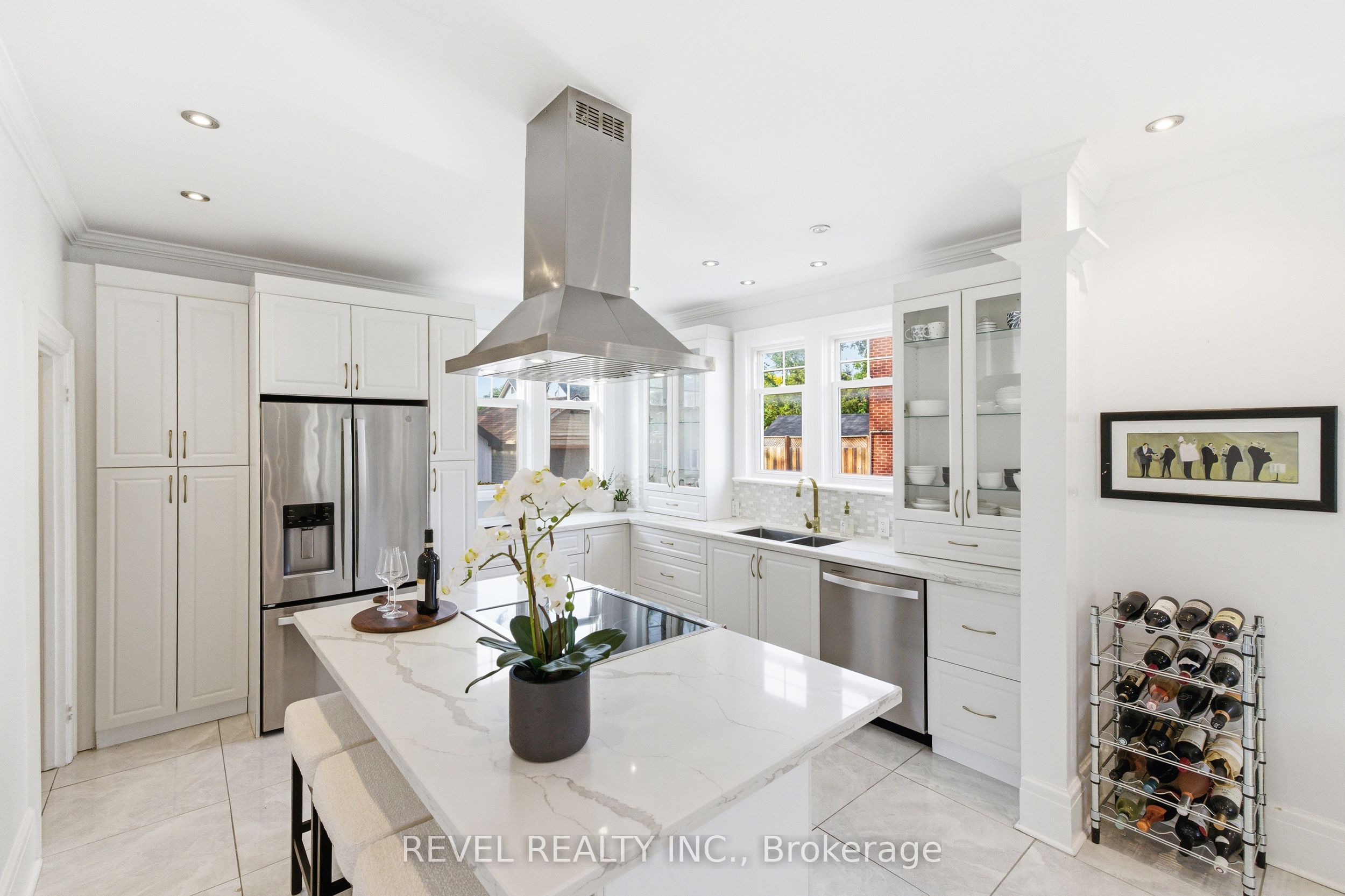 308 King Street E