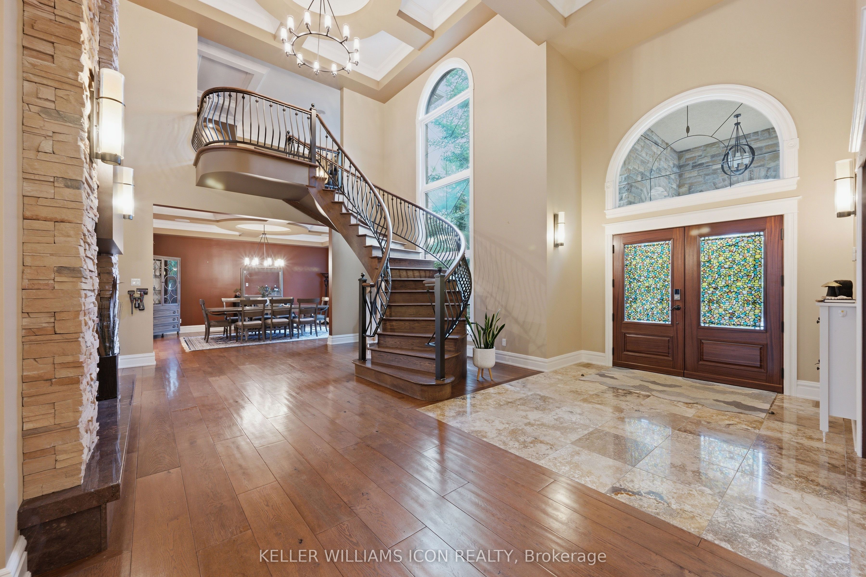 5801 Longhearth Way
