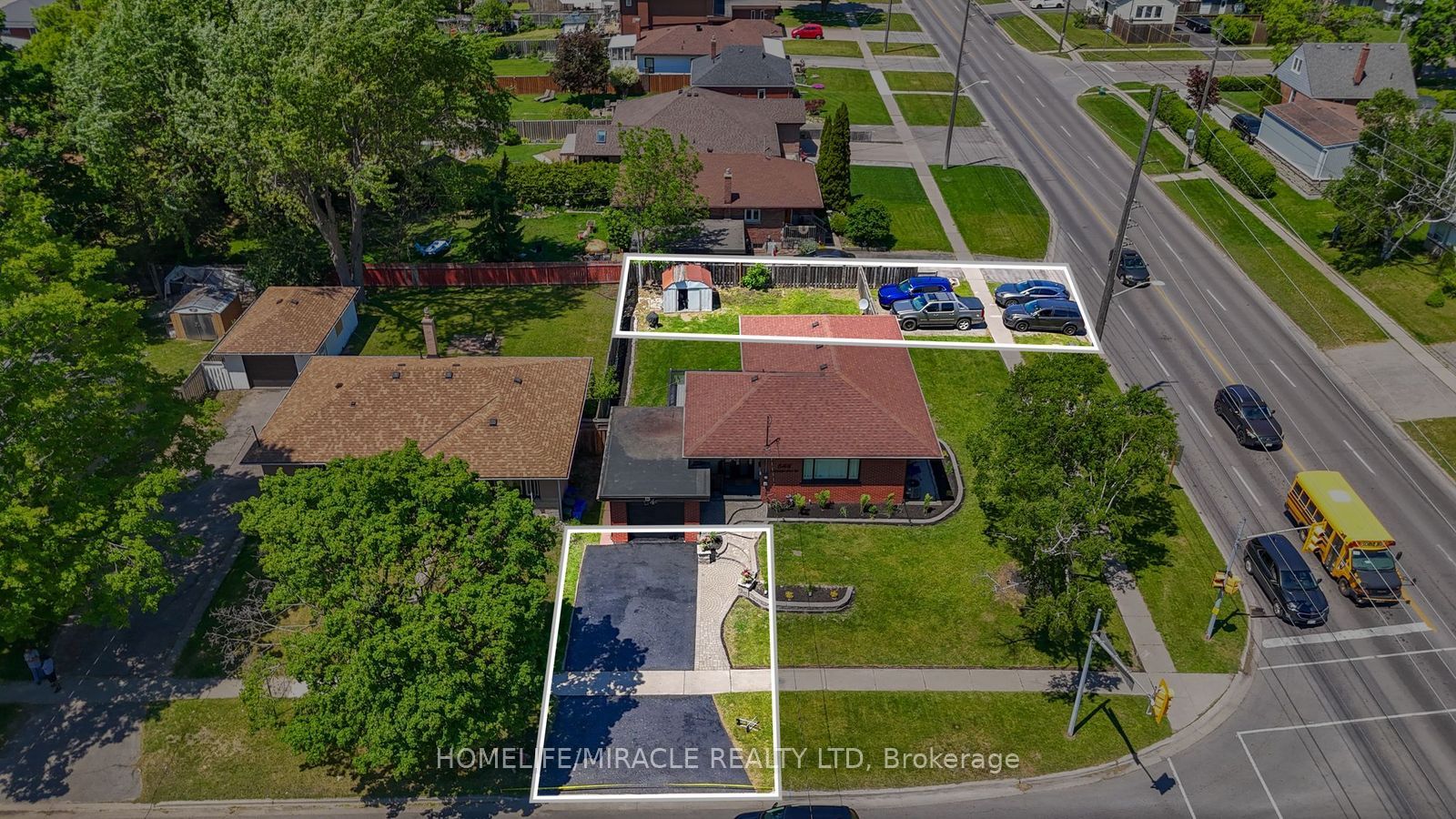 544 Adelaide Avenue W