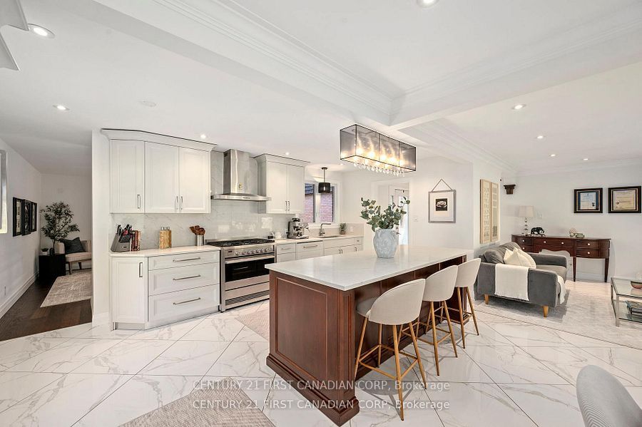 43 Compton Crescent