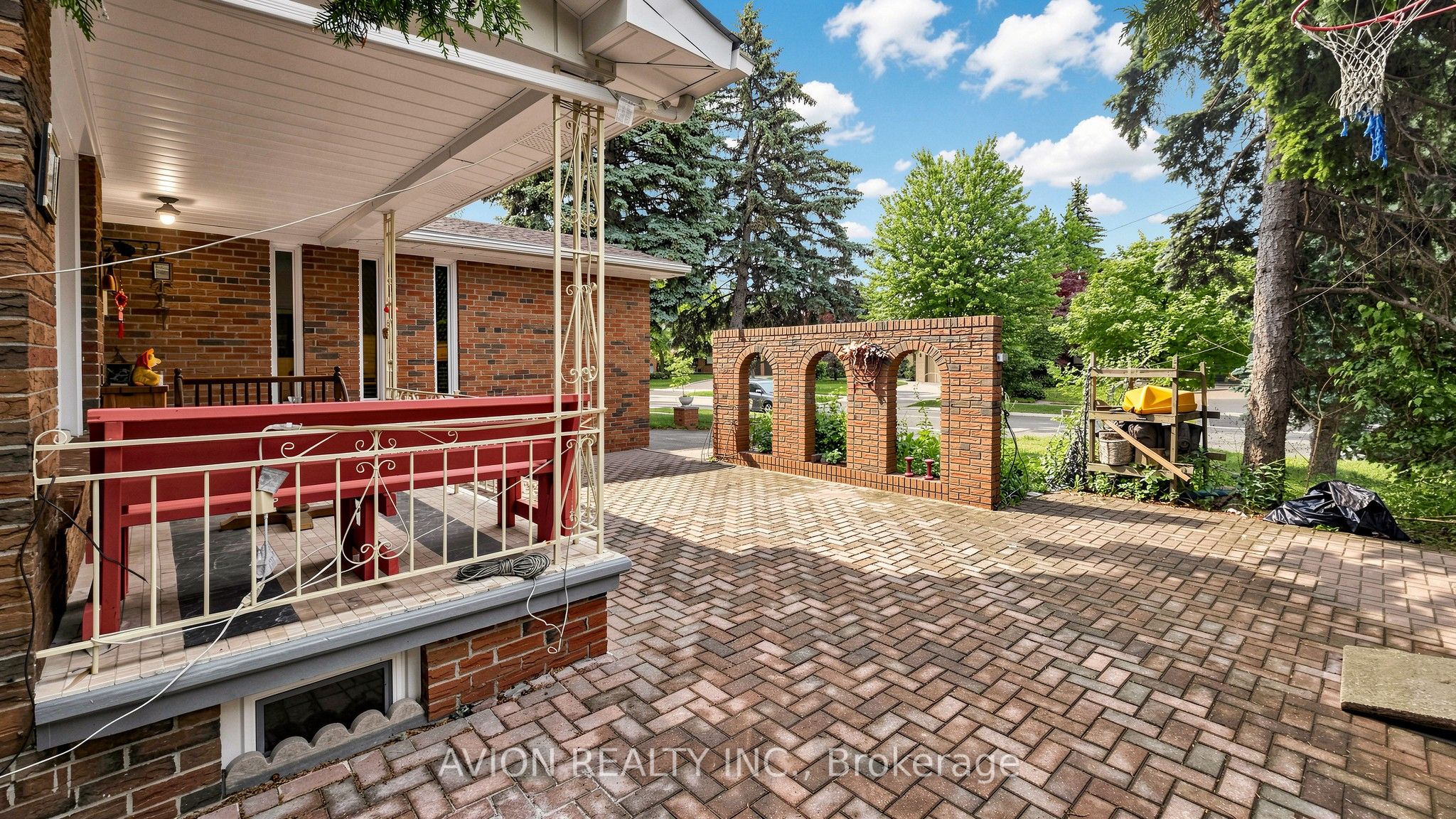 1423 Malibou Terrace