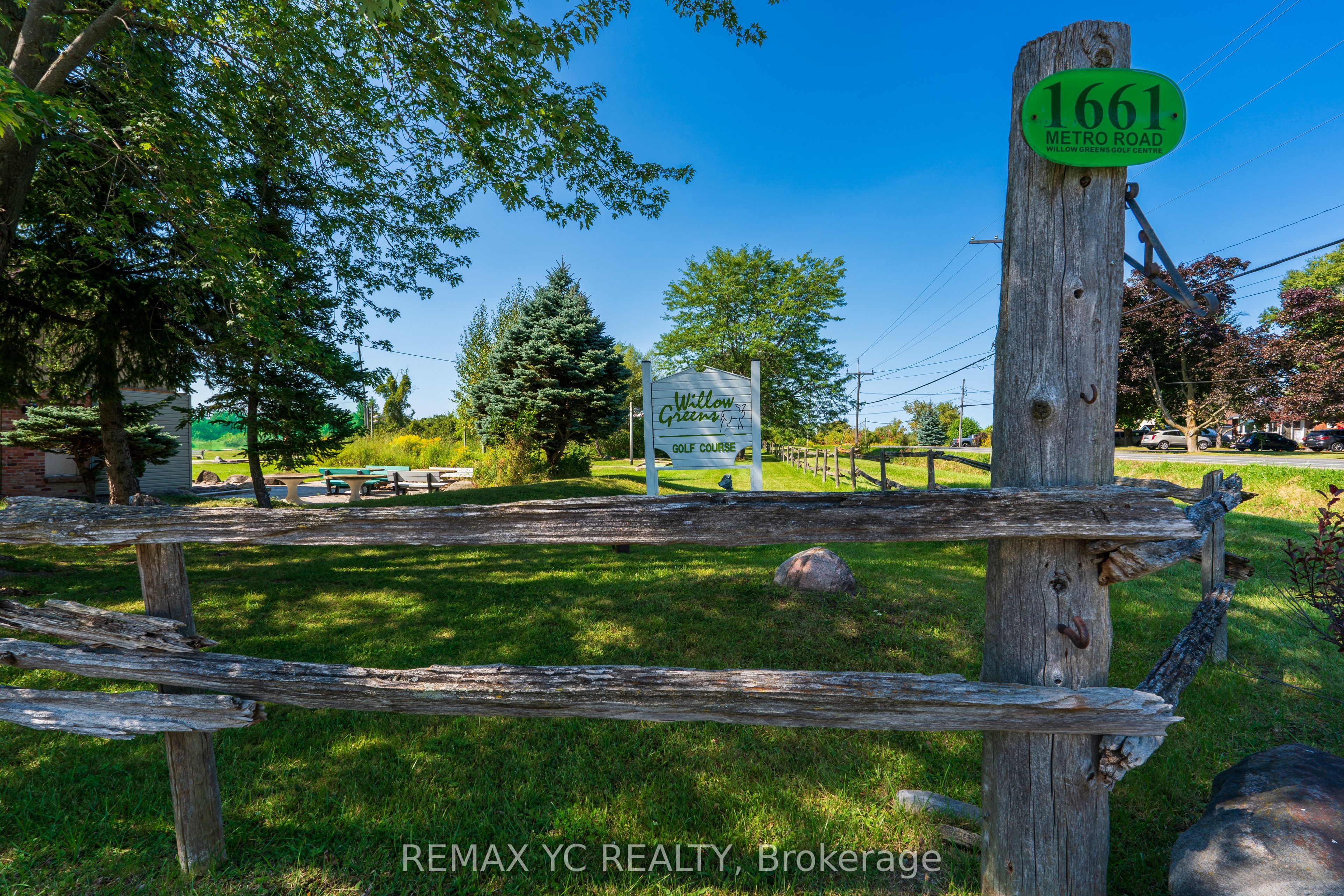 1661 Metro Road N