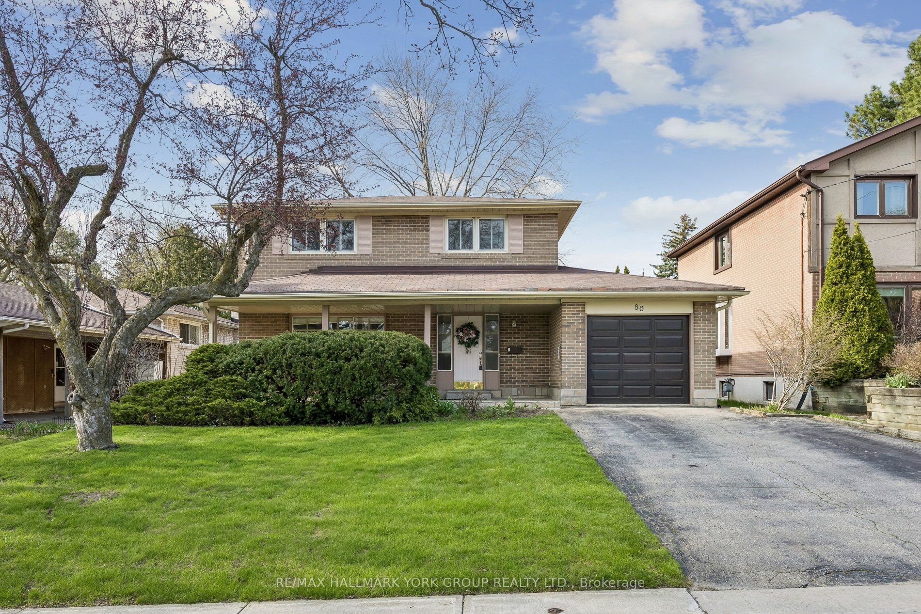 86 Nymark Avenue