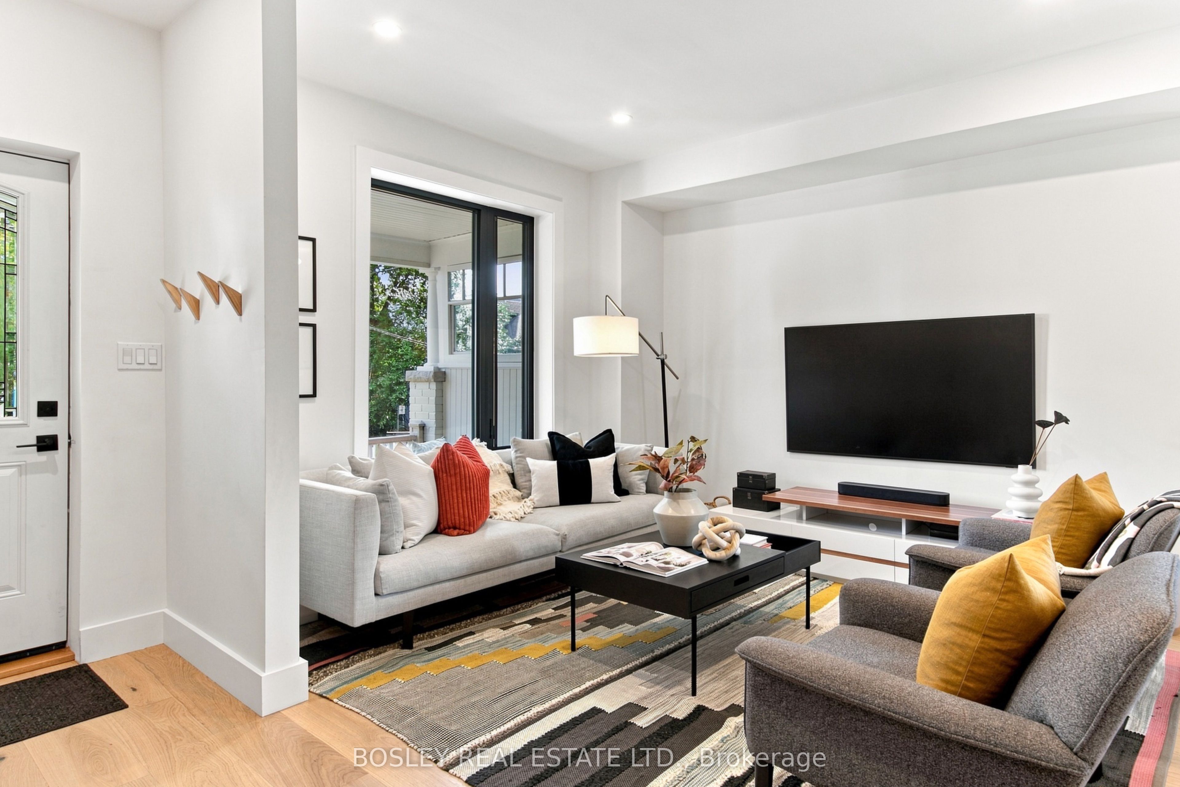 2 Sandford Avenue