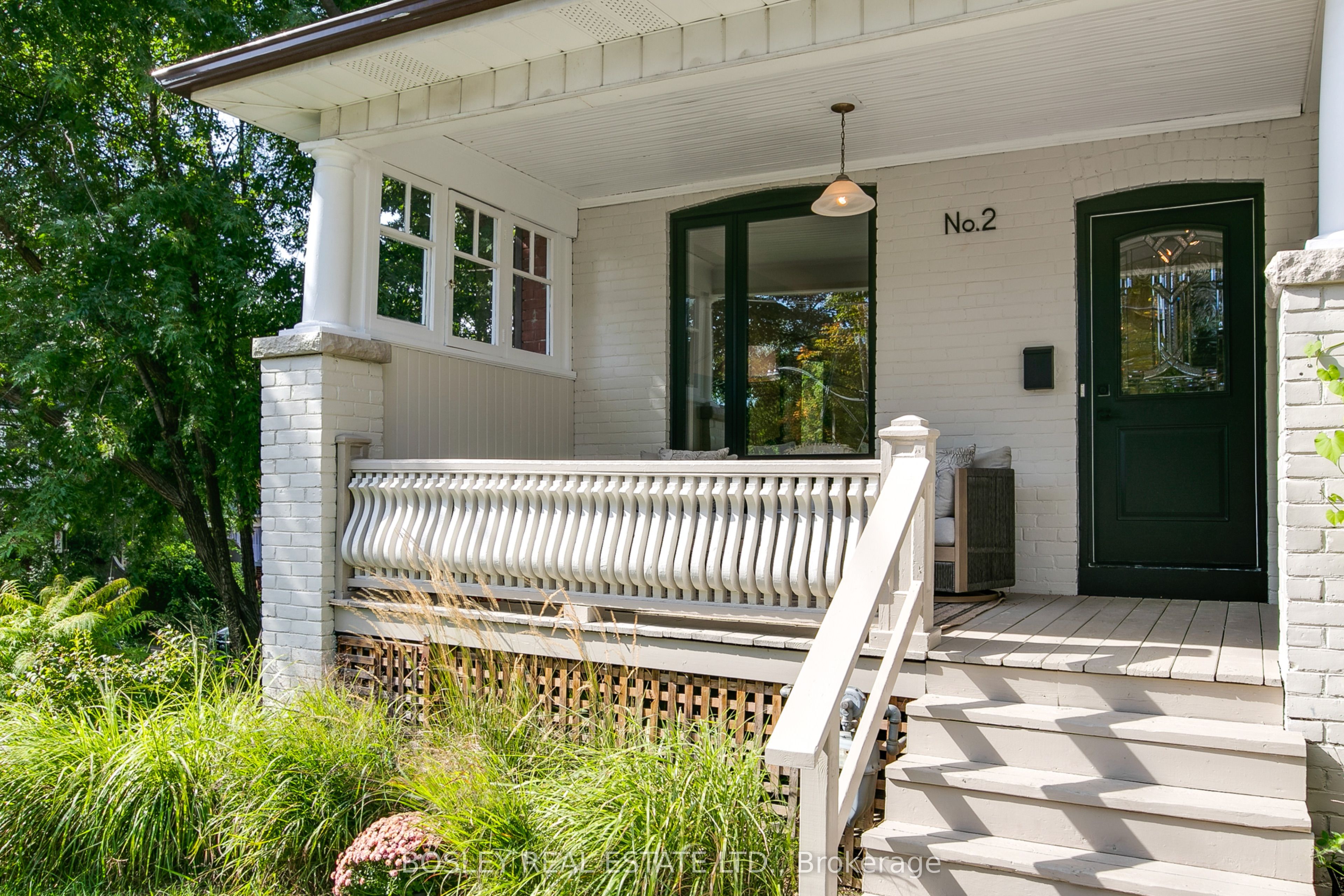 2 Sandford Avenue