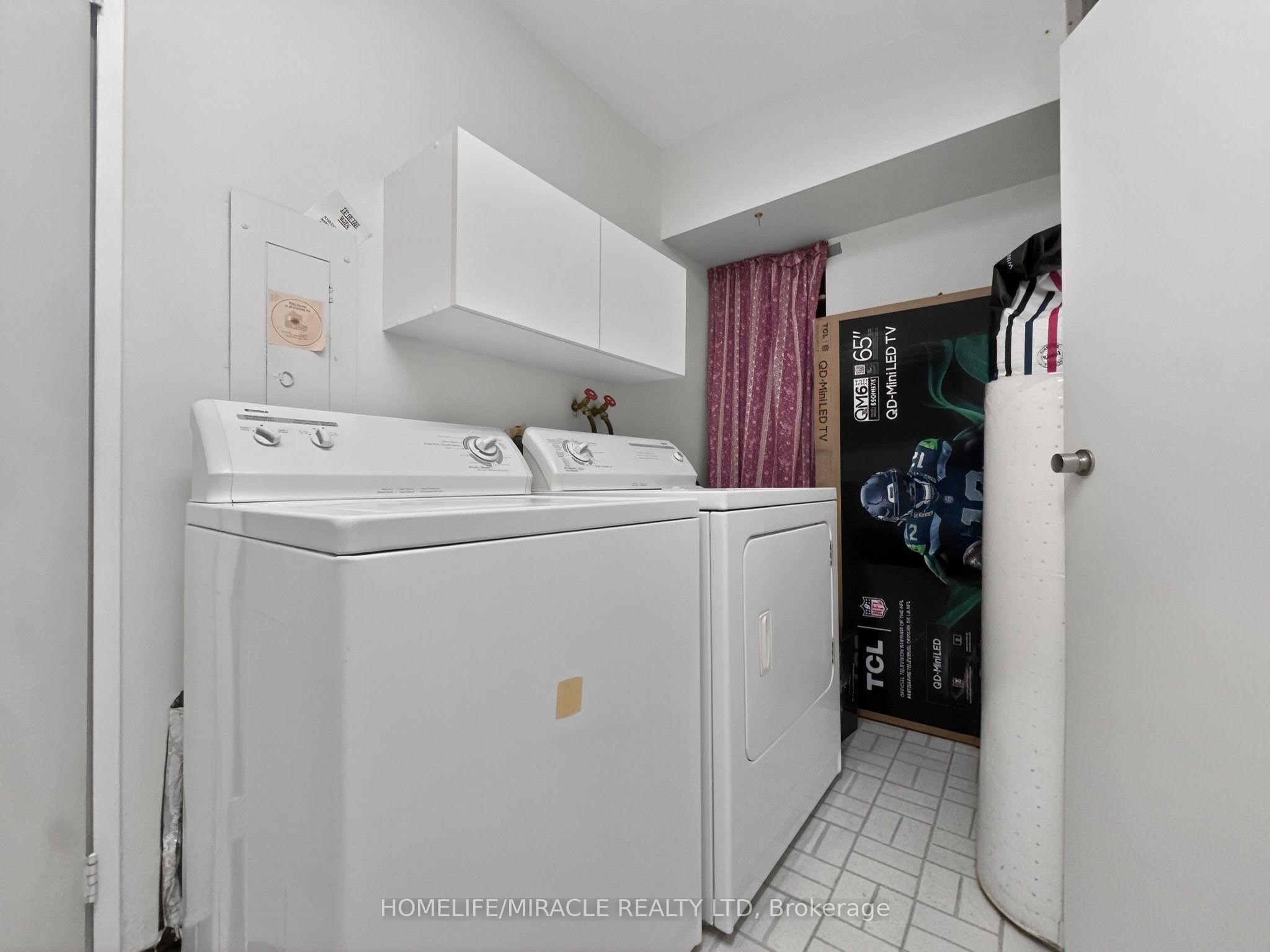 1580 Mississauga valley Boulevard 412