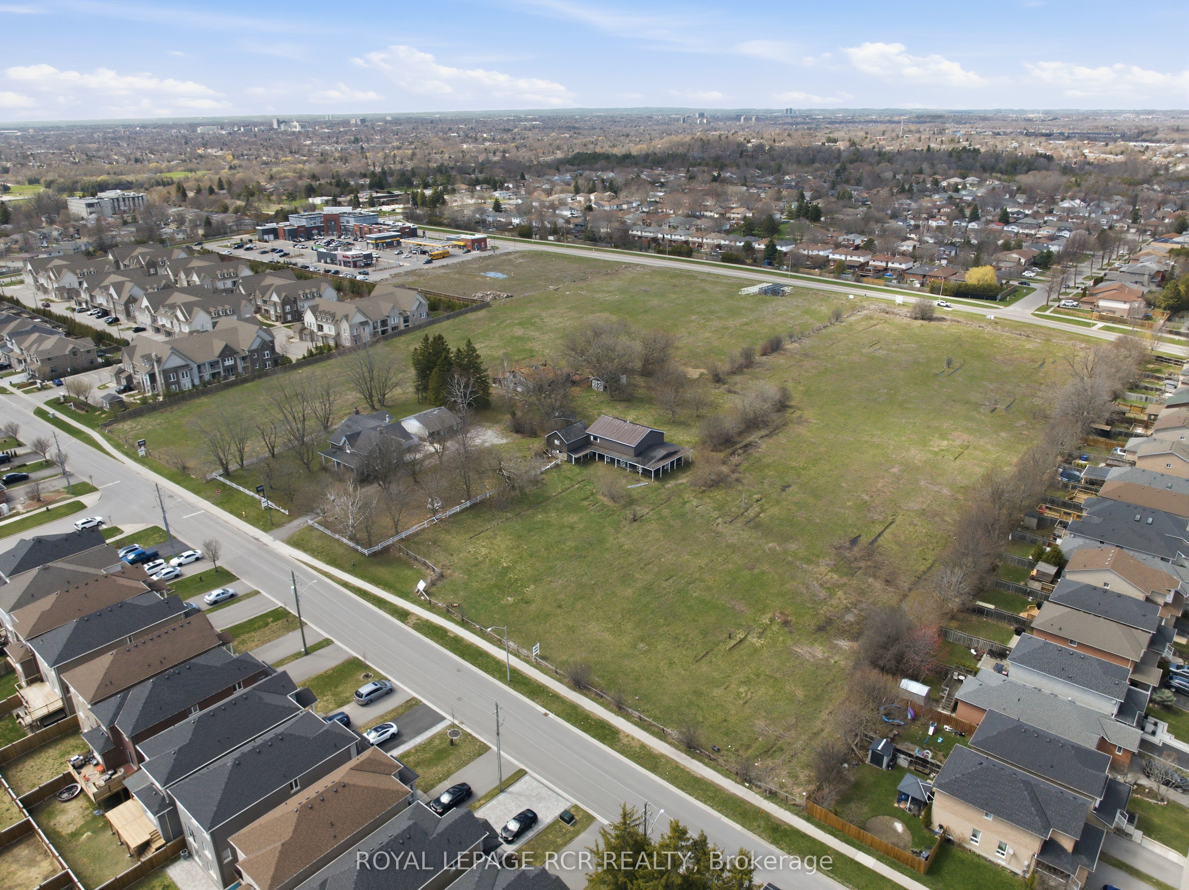 1440 Gord Vinson Avenue