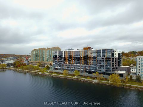 185 Dunlop Street E C1 Barrie ON L4M 0L7