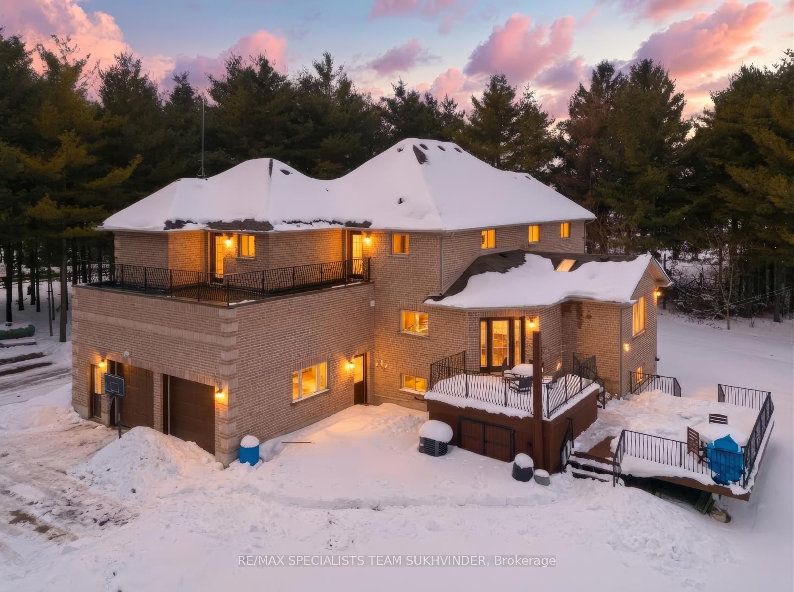 12601 Nassagaweya Puslinch N/A