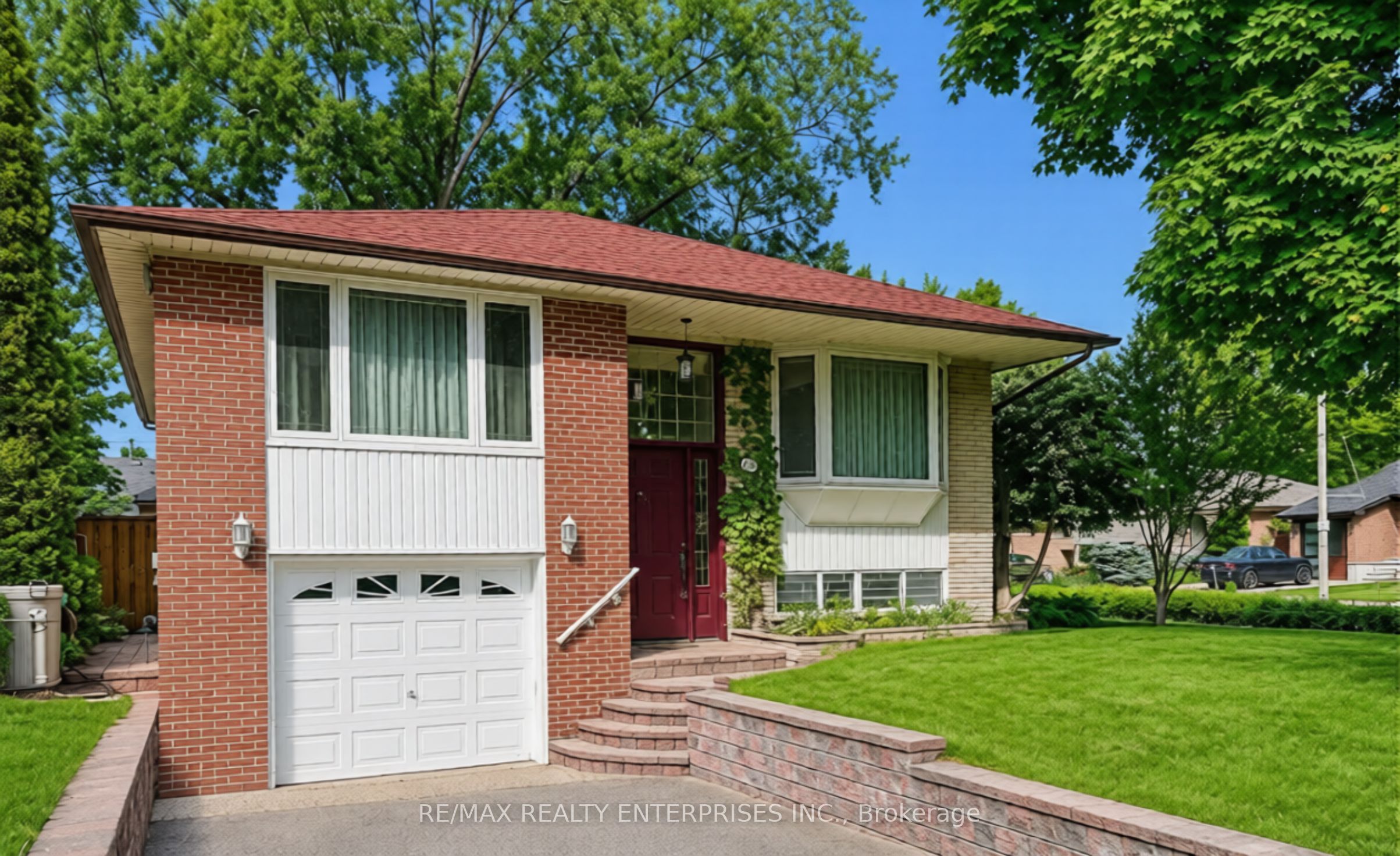 1571 Muir Road